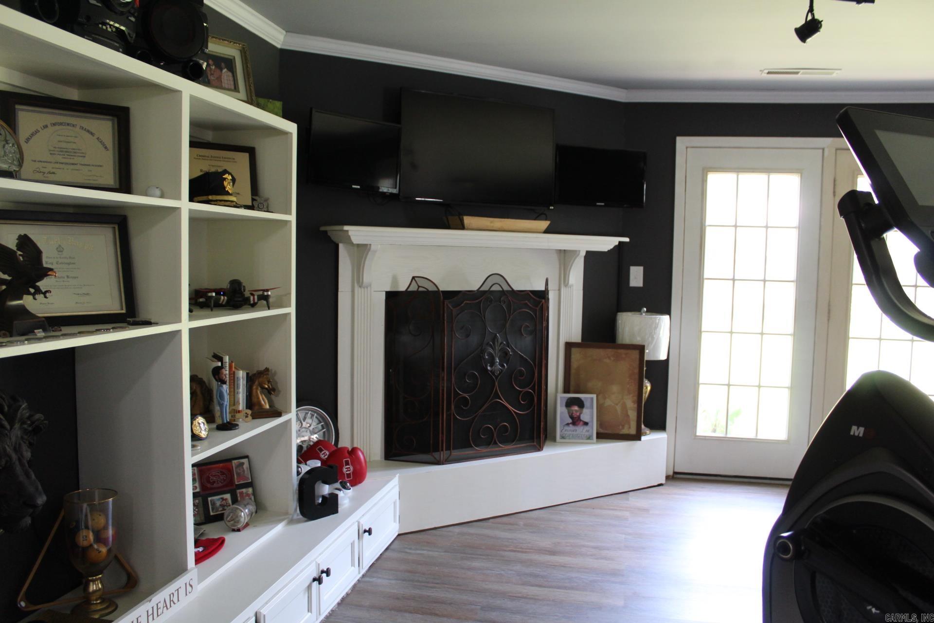 SYLVAN RIDGE - Residential