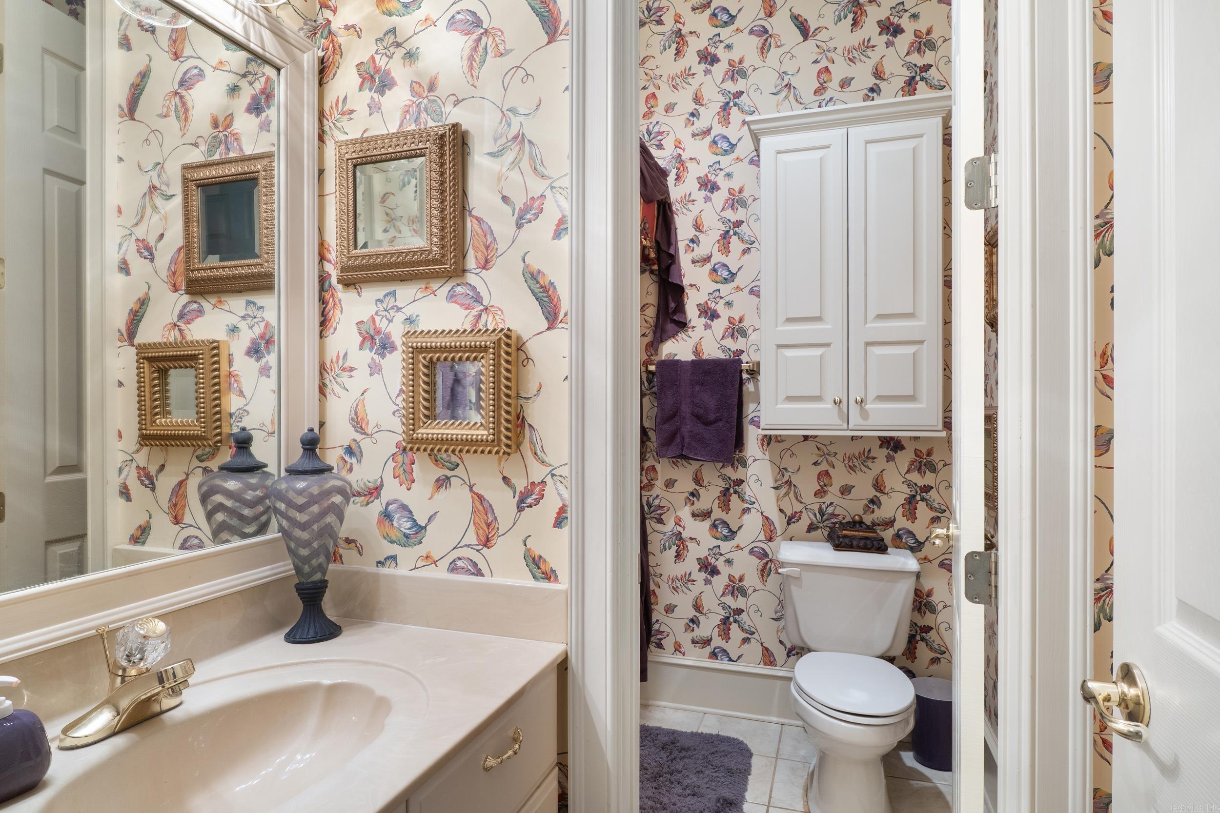 WESTIN ESTATES - Residential