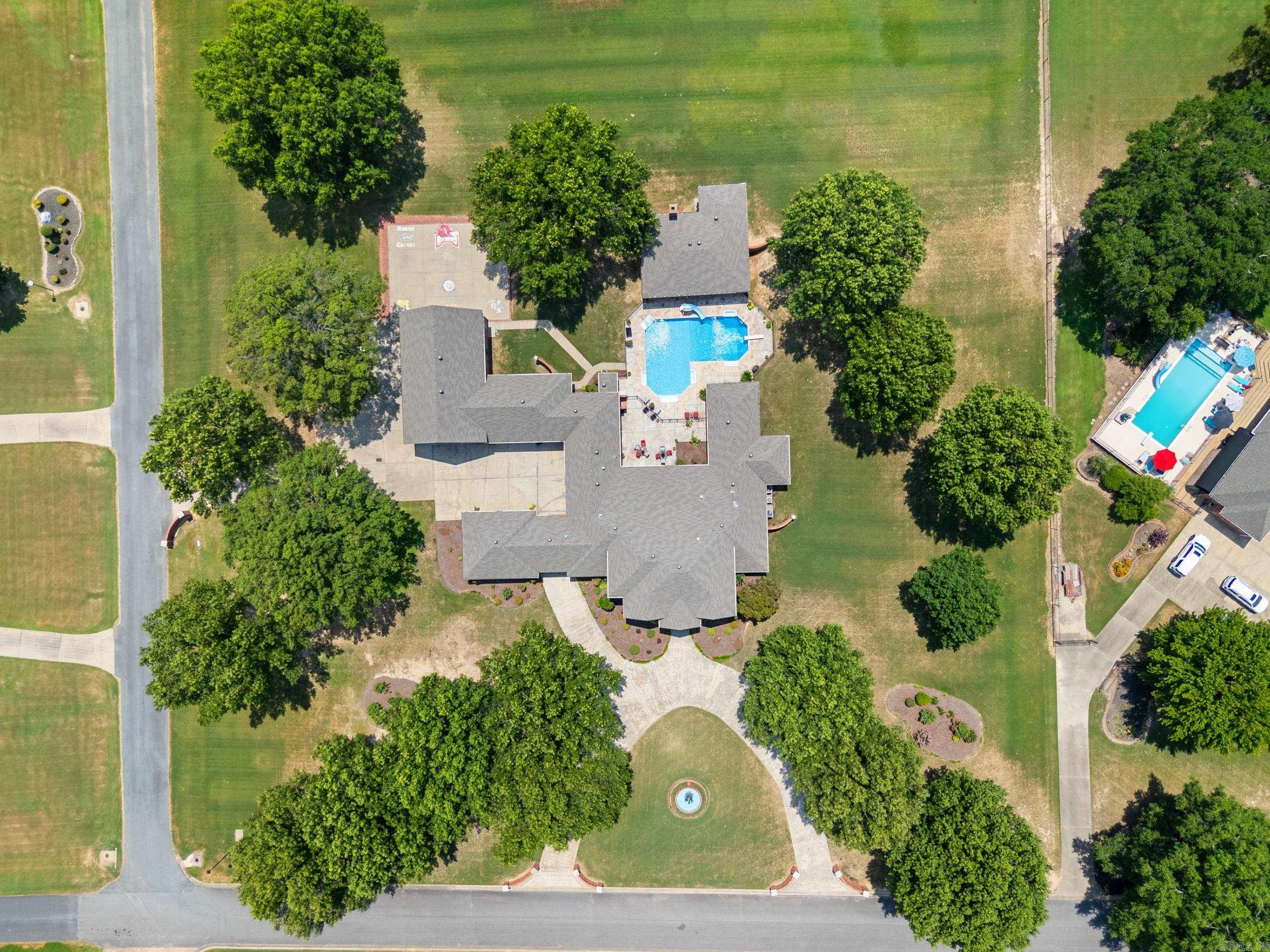 WESTIN ESTATES - Residential