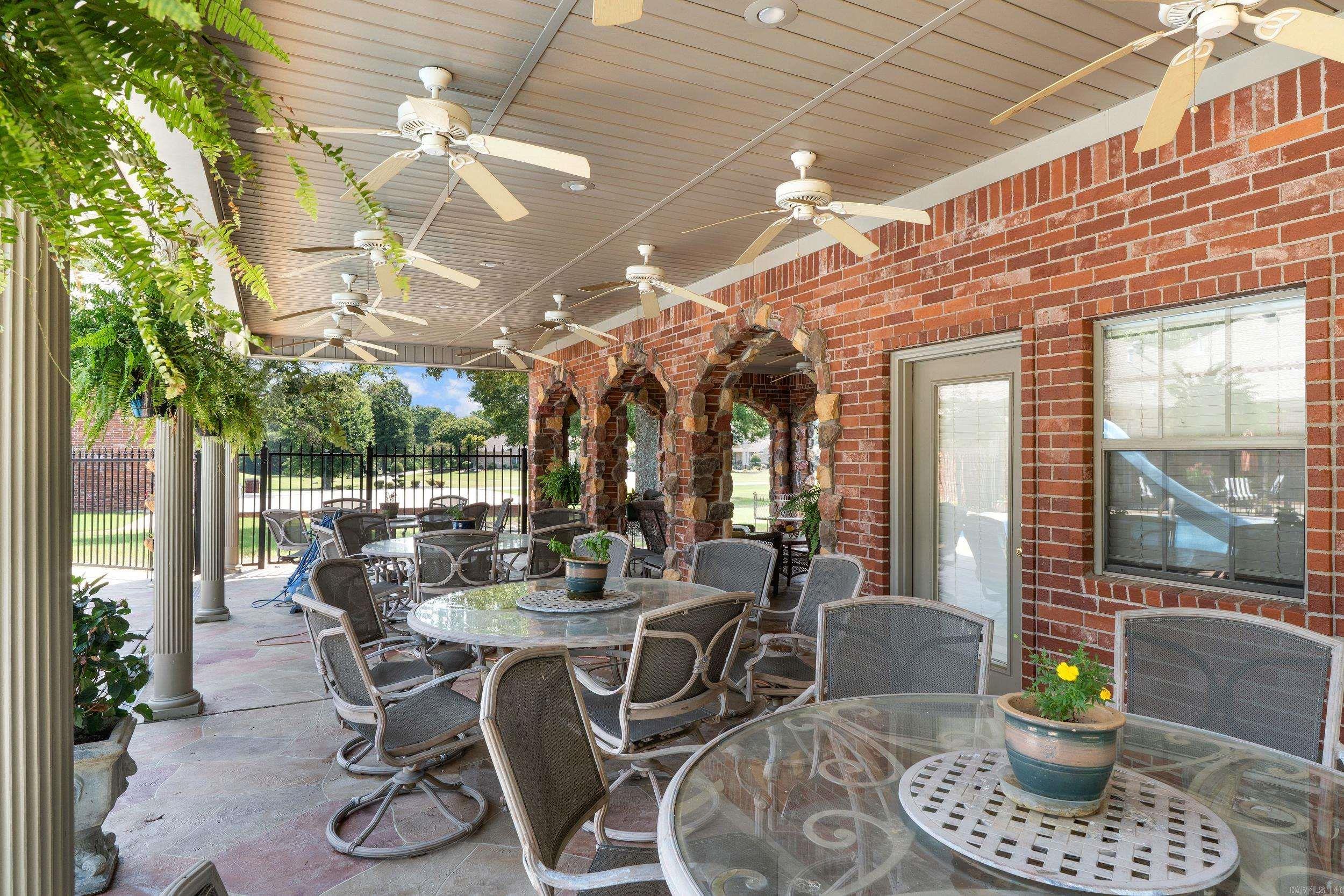 WESTIN ESTATES - Residential