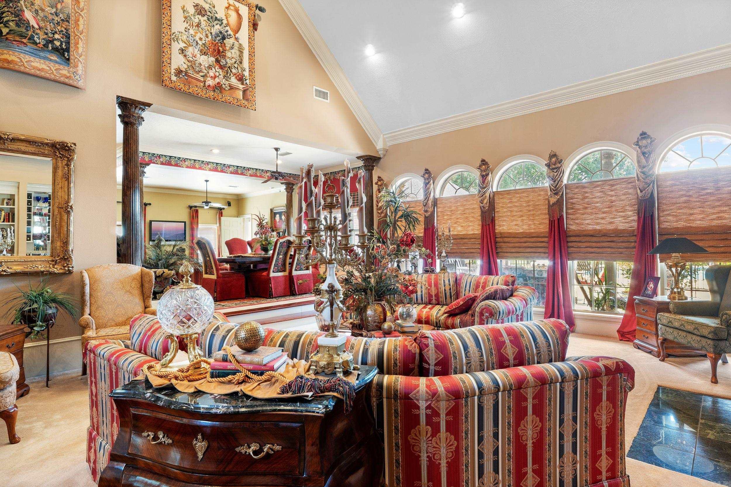 WESTIN ESTATES - Residential