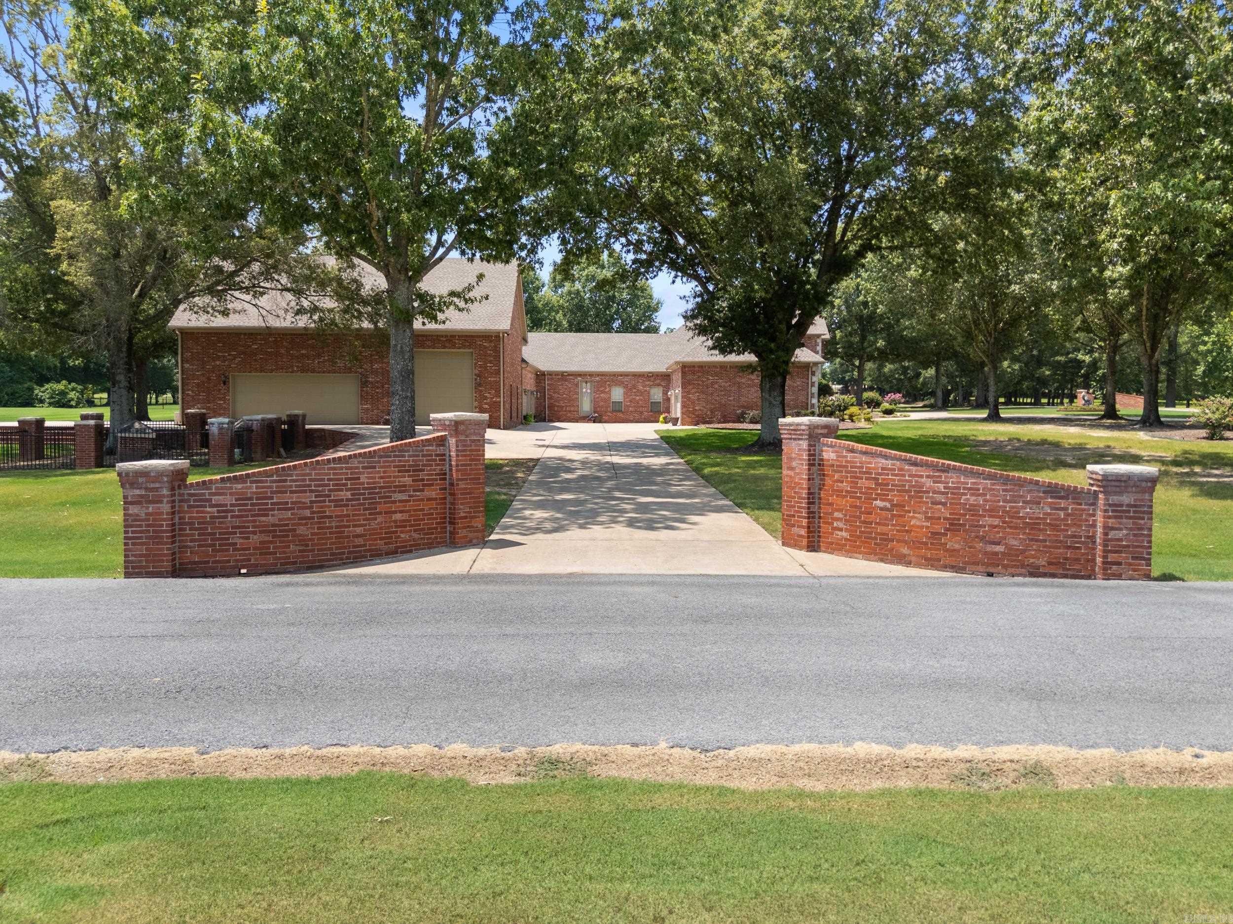 WESTIN ESTATES - Residential