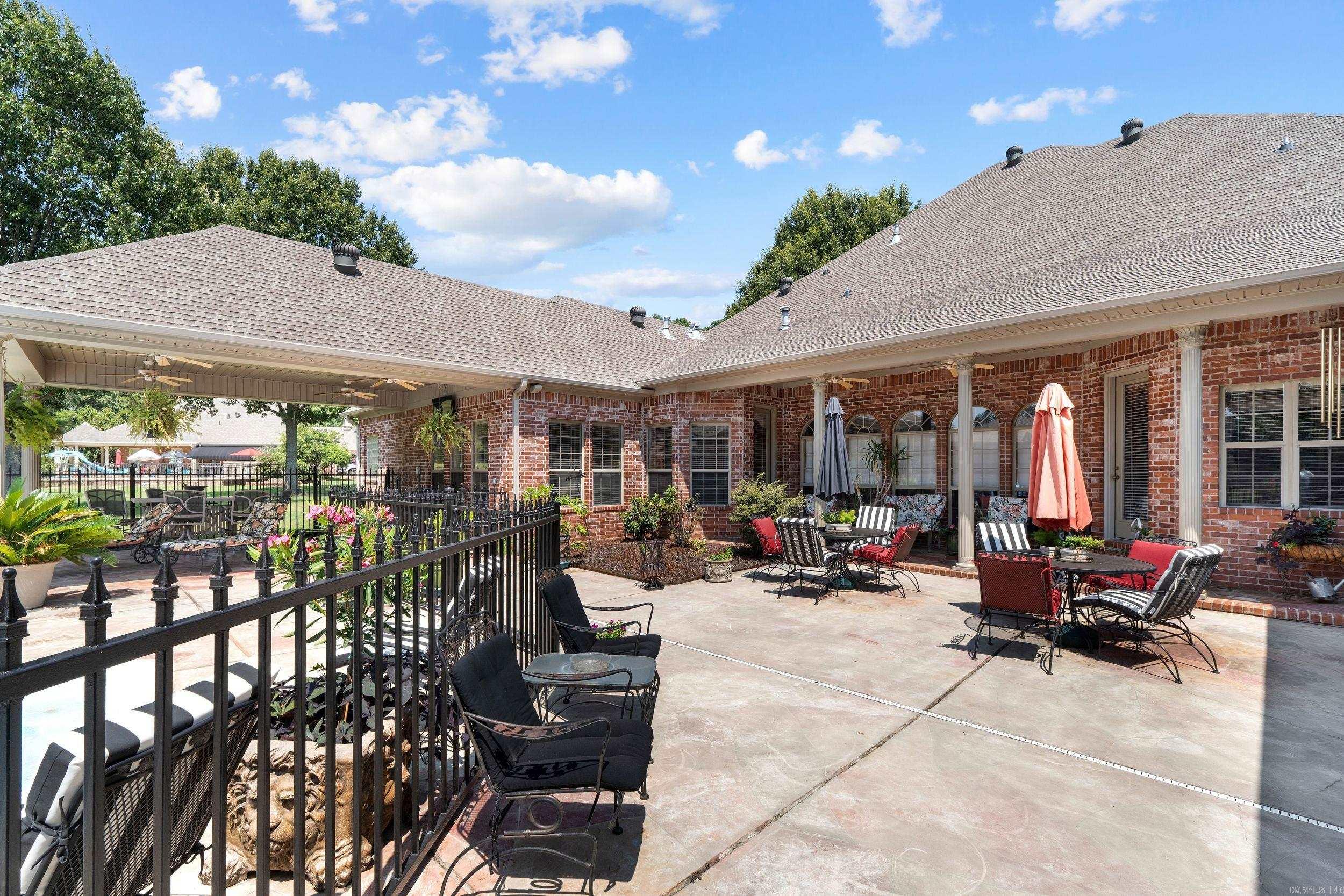 WESTIN ESTATES - Residential