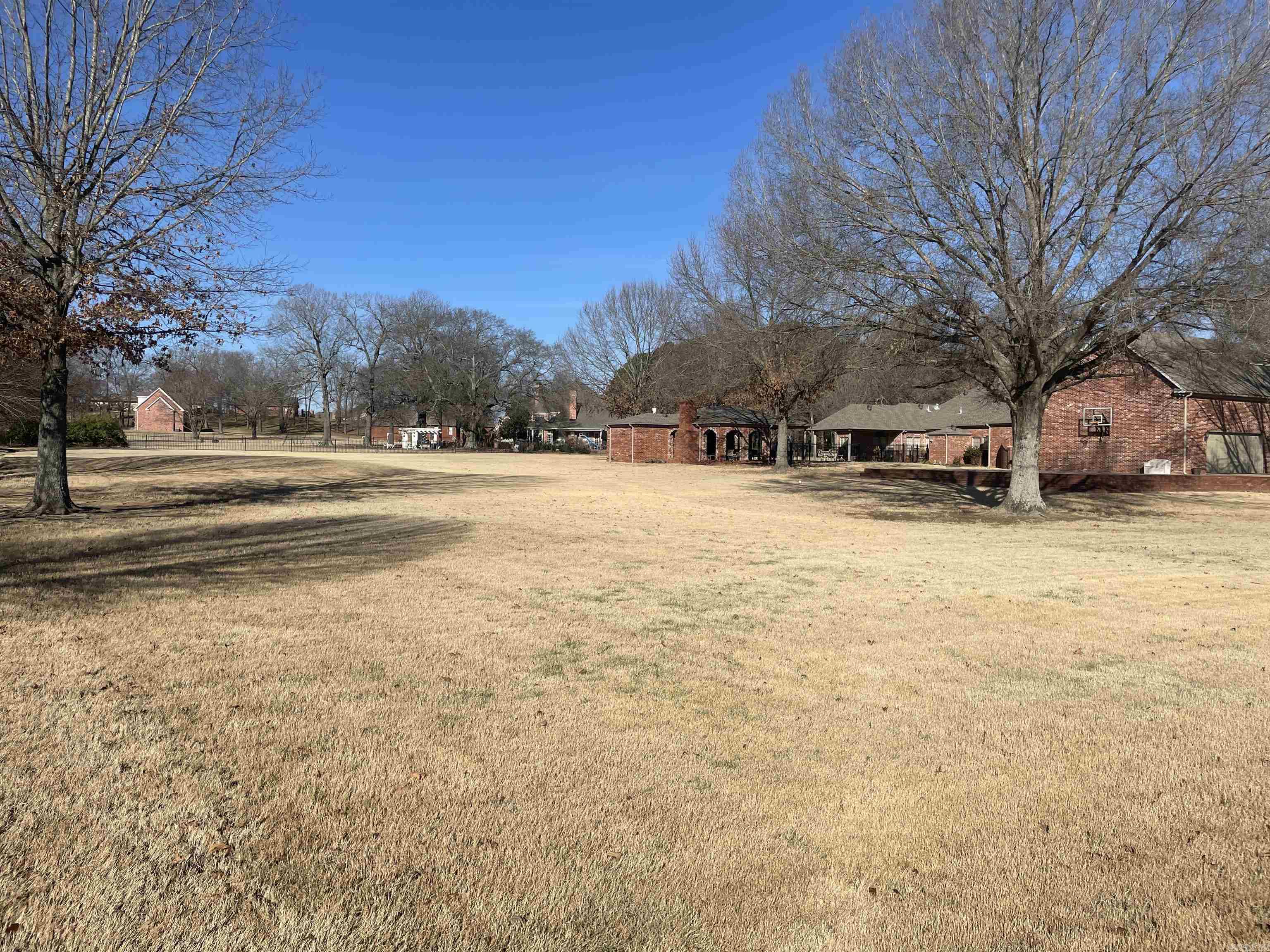 WESTIN ESTATES - Residential