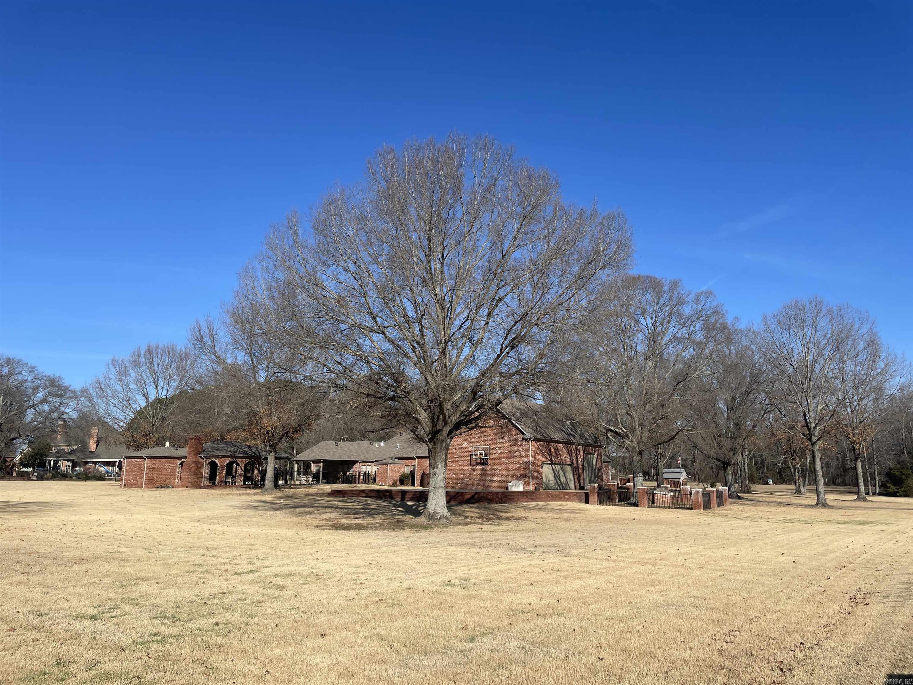 WESTIN ESTATES - Residential