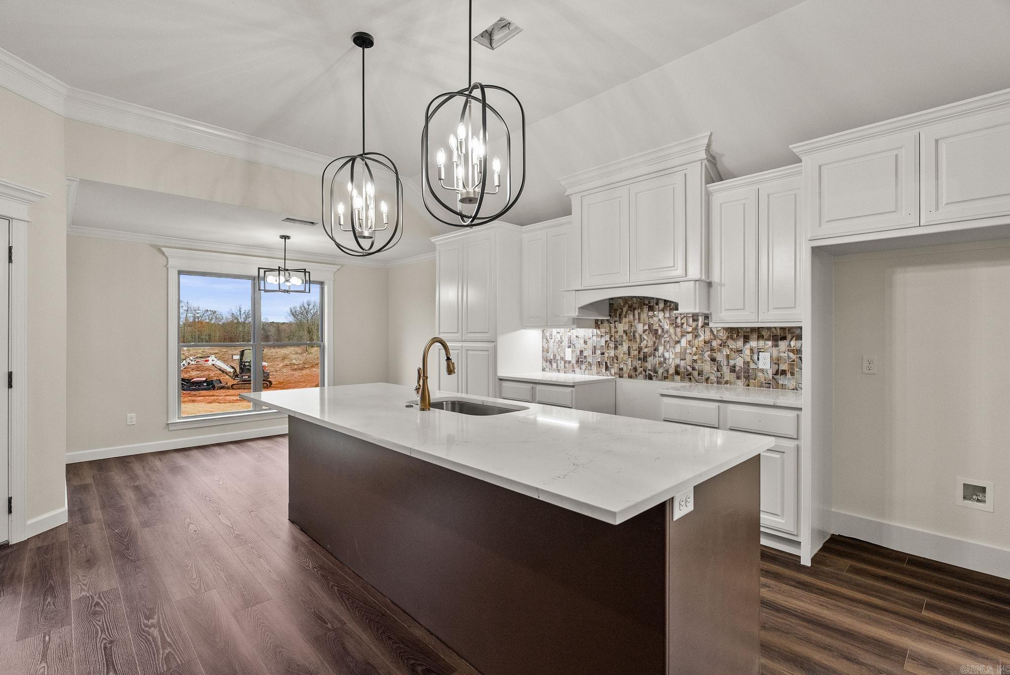 COUNTRY CLUB OF ARK THE - Residential