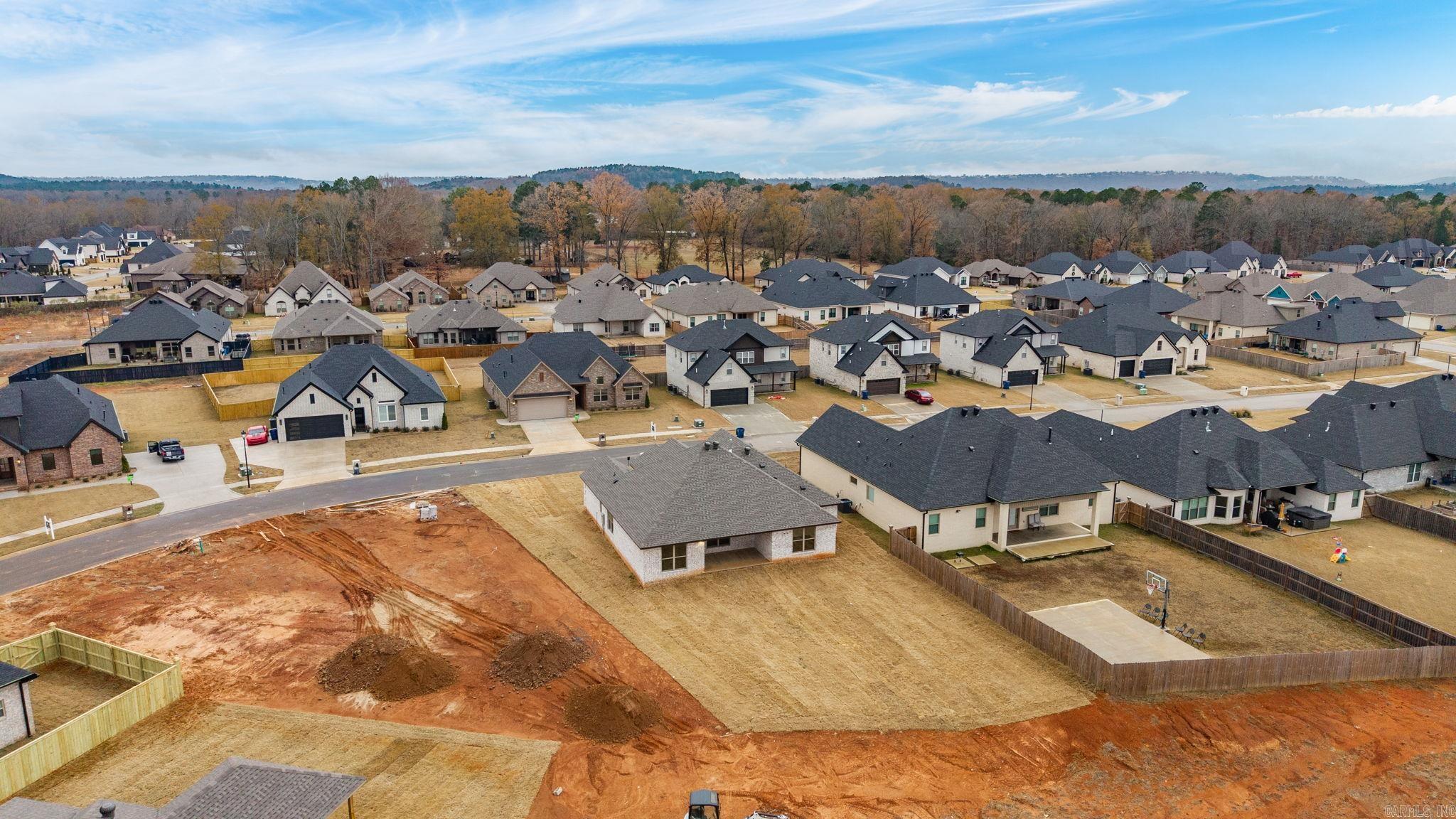 COUNTRY CLUB OF ARK THE - Residential