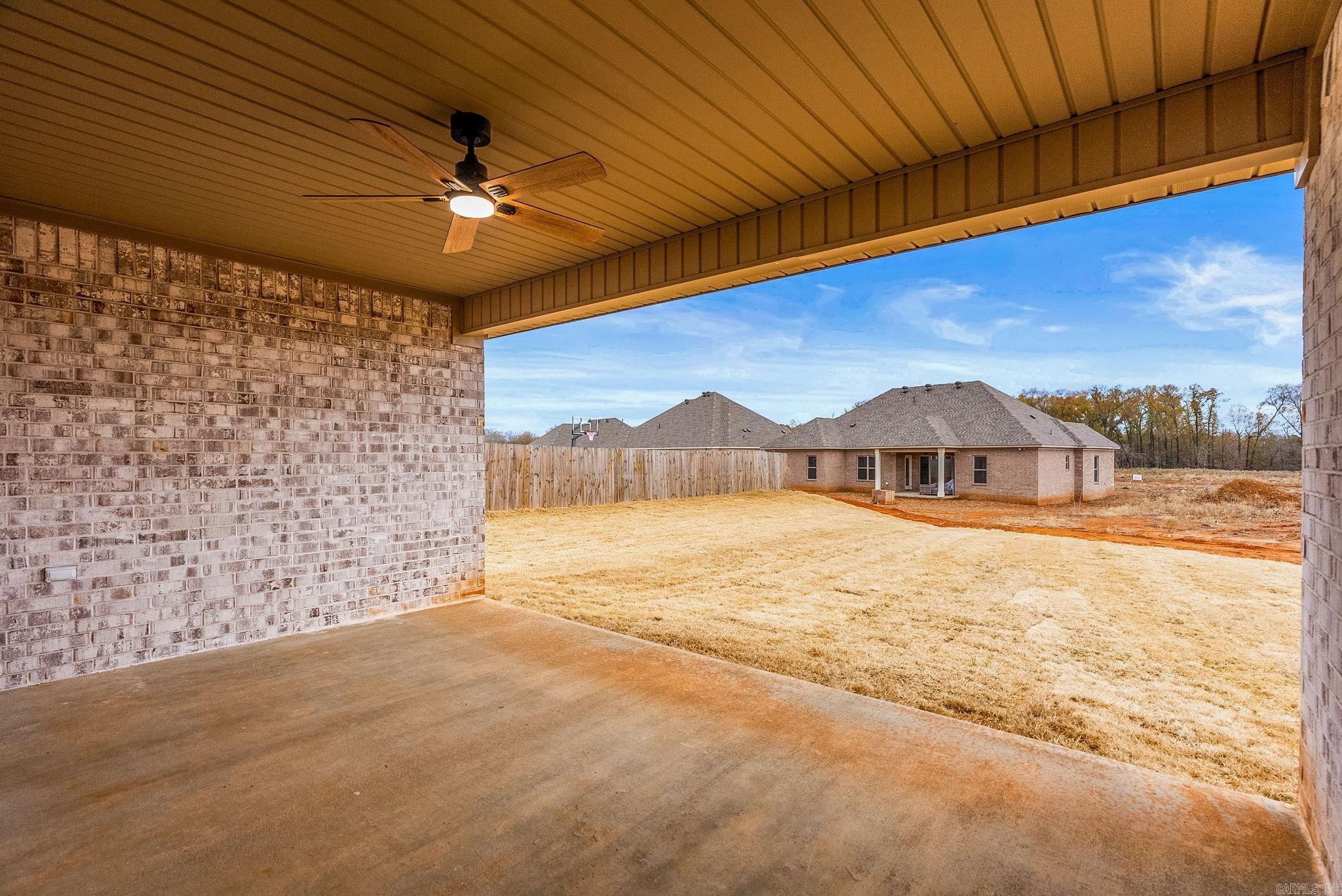 COUNTRY CLUB OF ARK THE - Residential