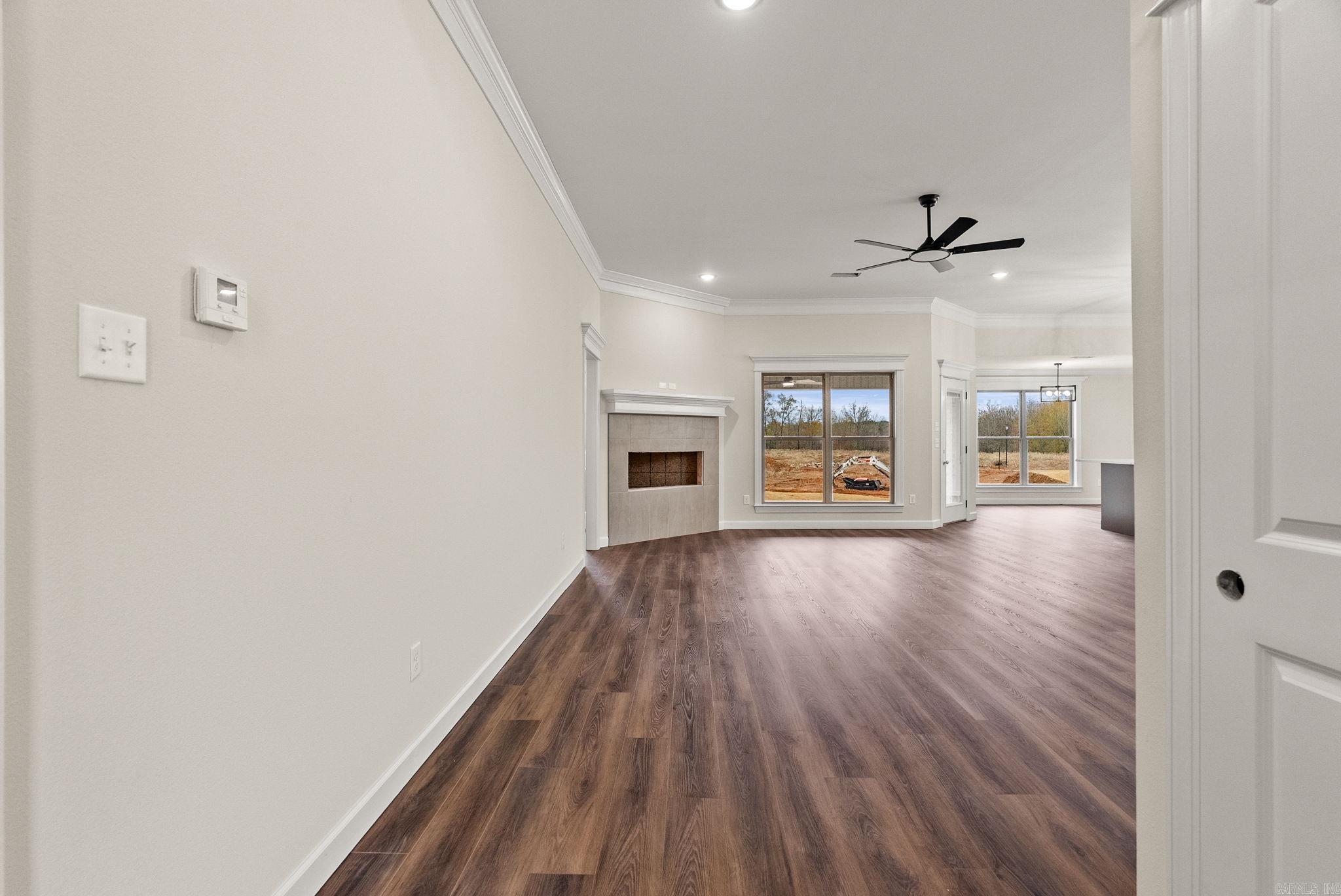 COUNTRY CLUB OF ARK THE - Residential