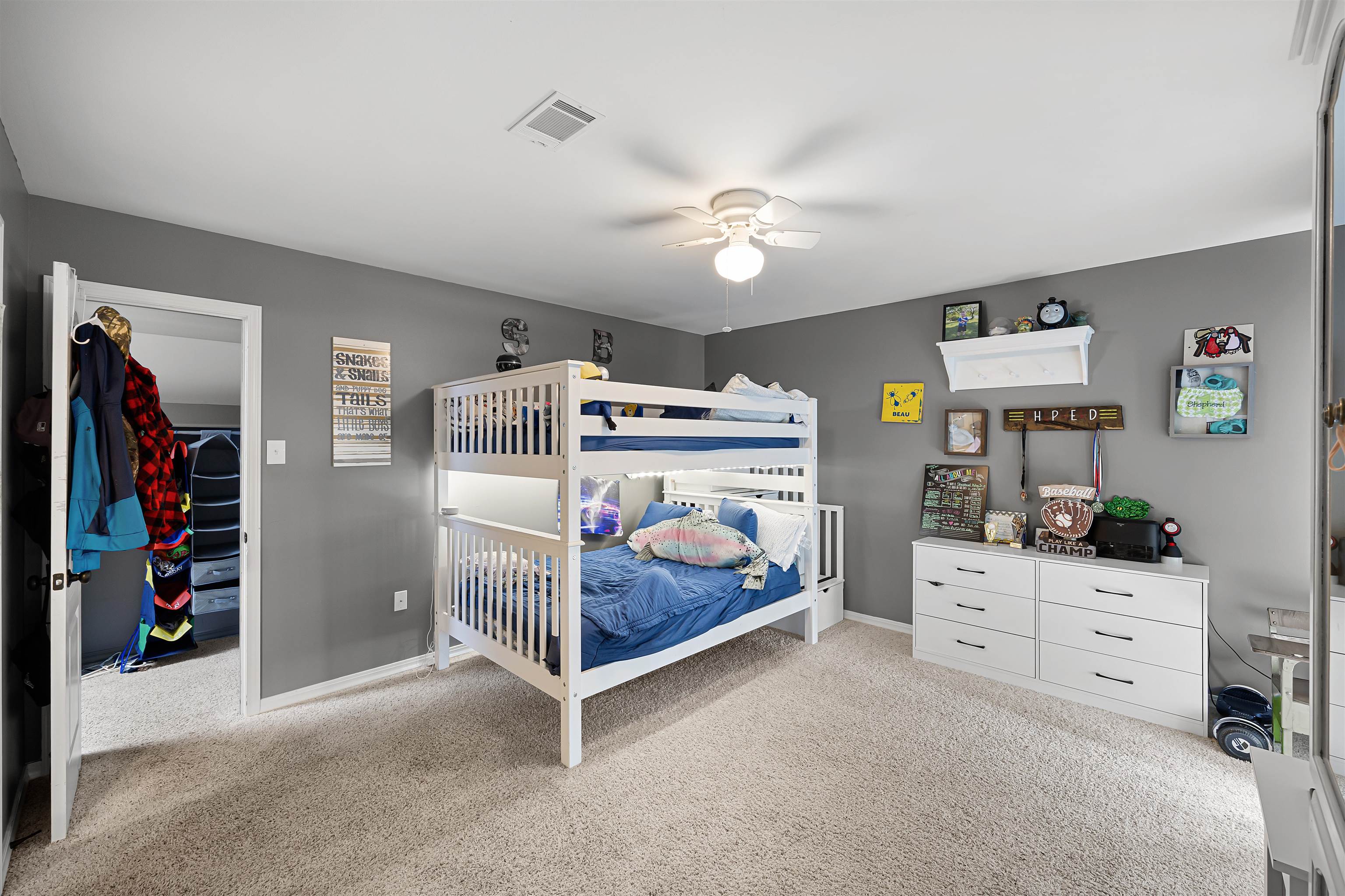 LANDS END - Residential