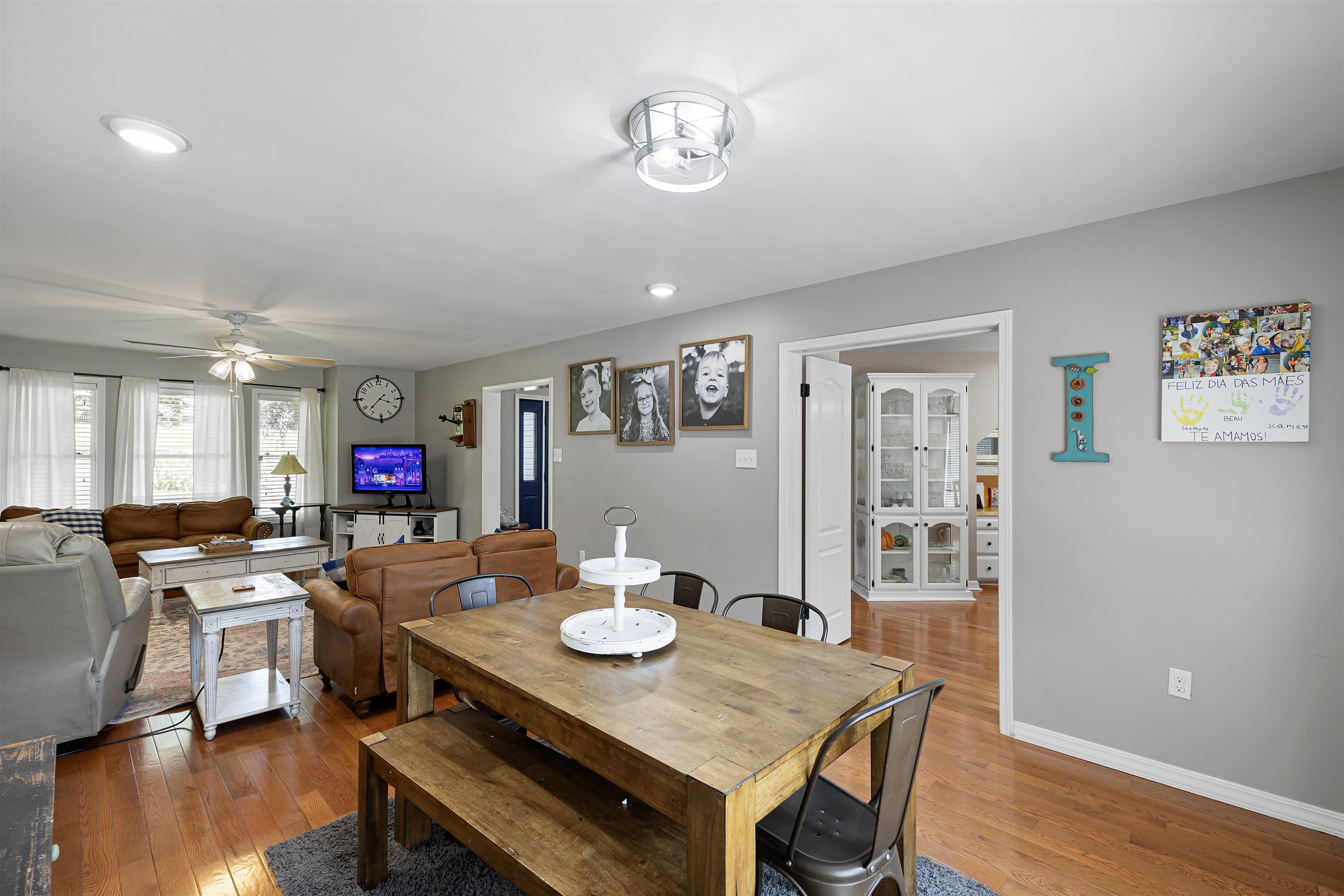 LANDS END - Residential