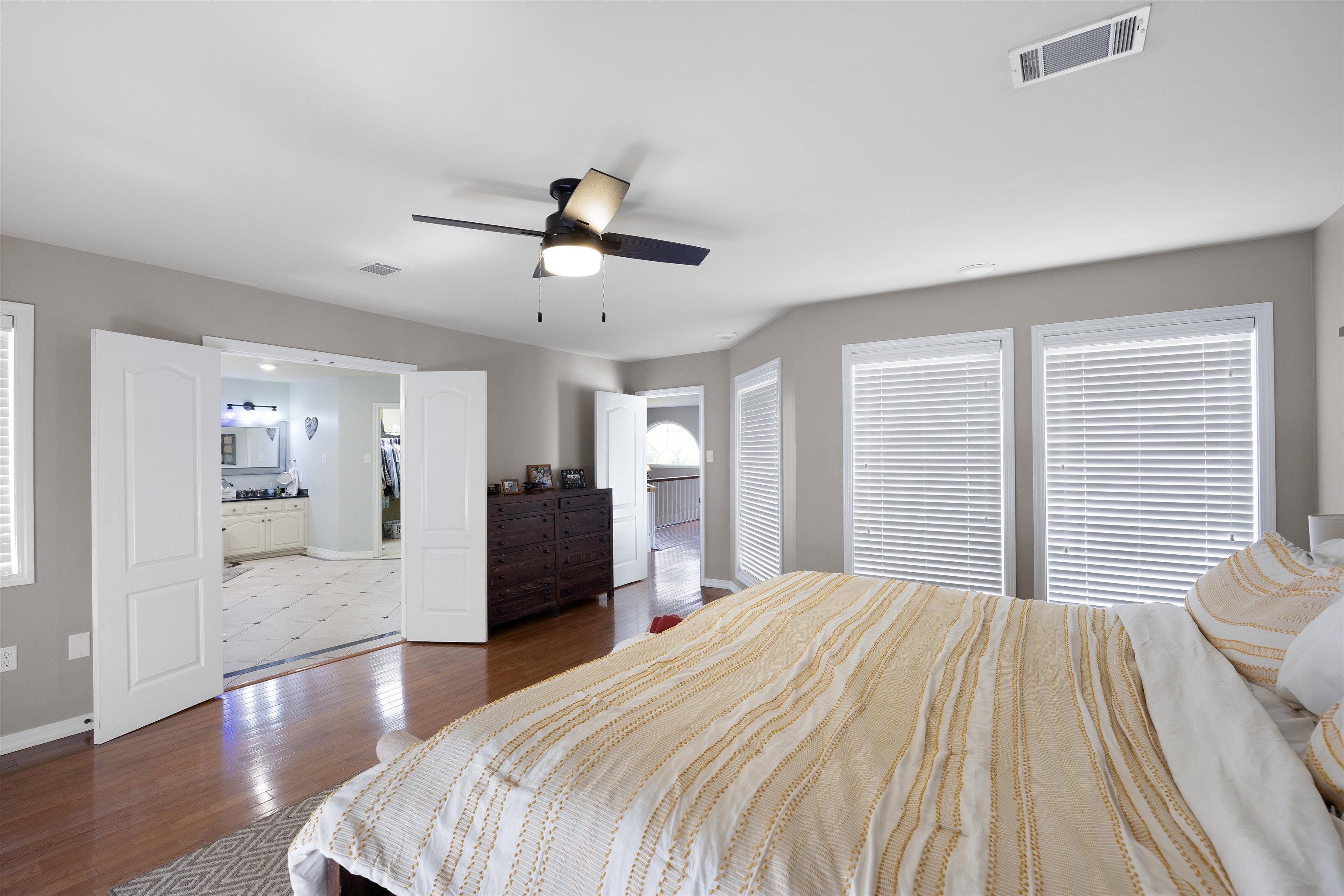 LANDS END - Residential