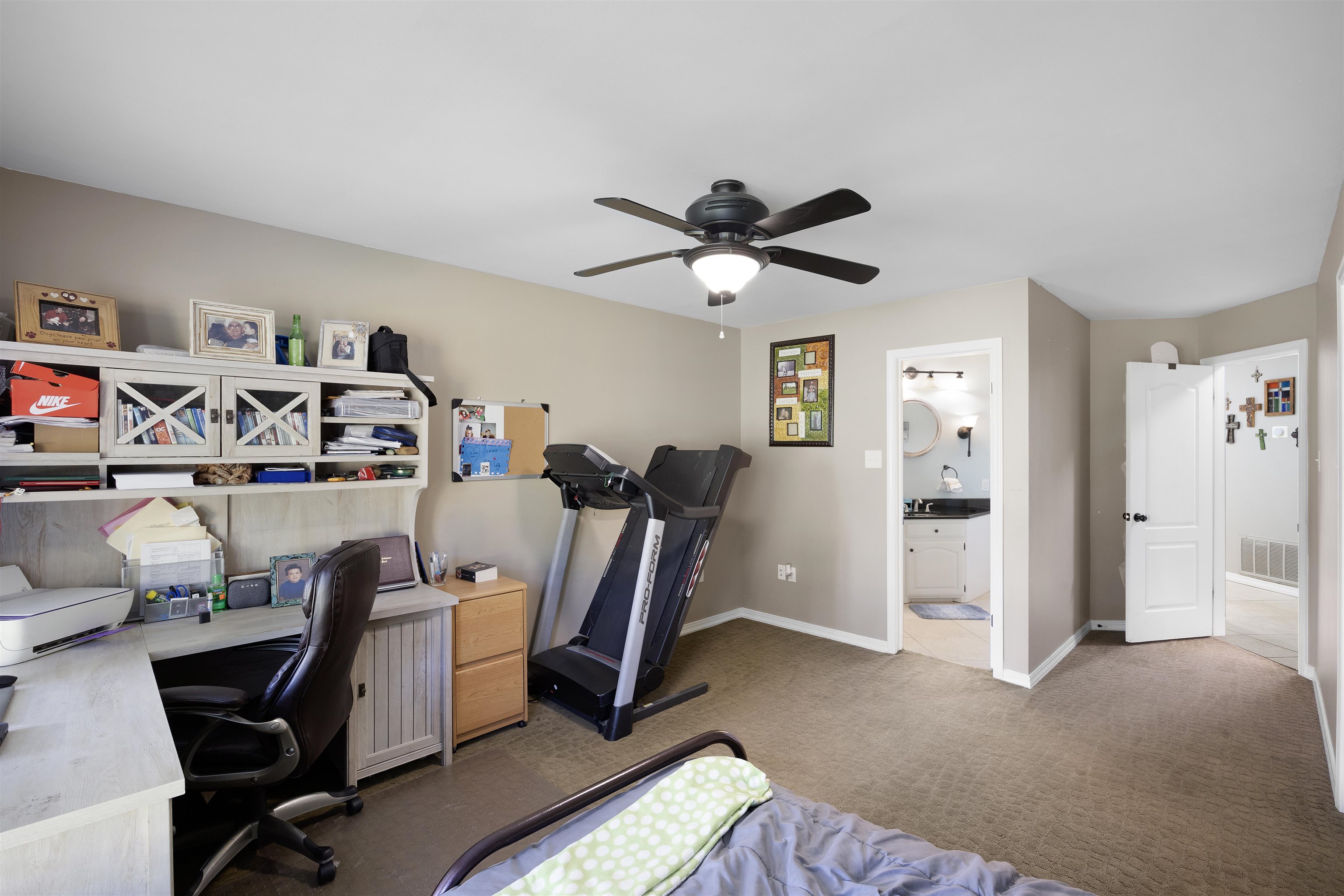 LANDS END - Residential