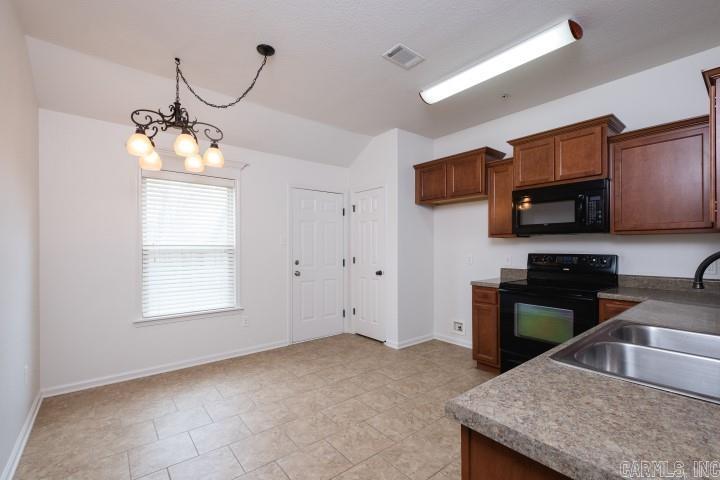 CROSSING ON THE GREEN P.U.D. - Residential