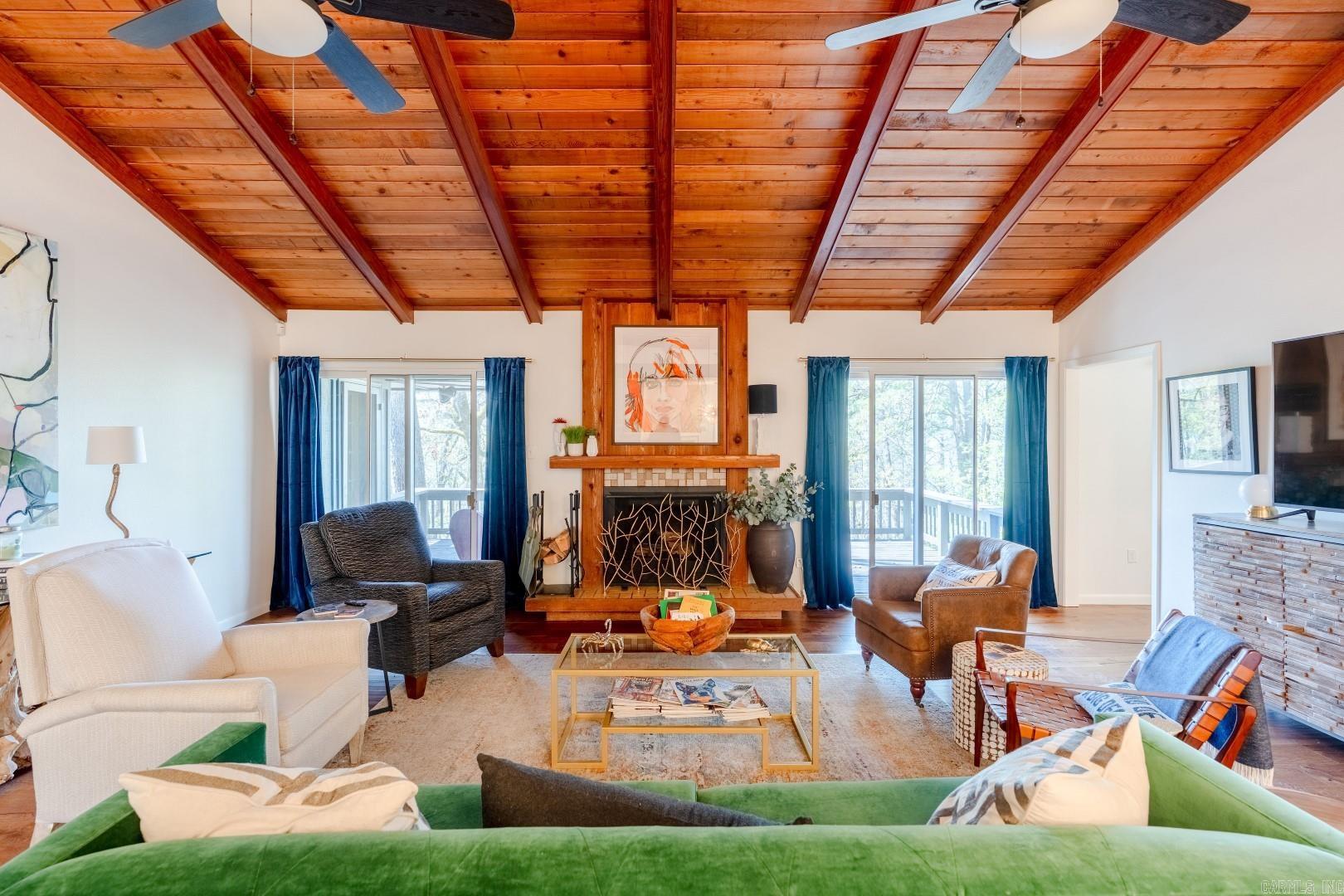 BELOIT BAY - LAKE - Residential