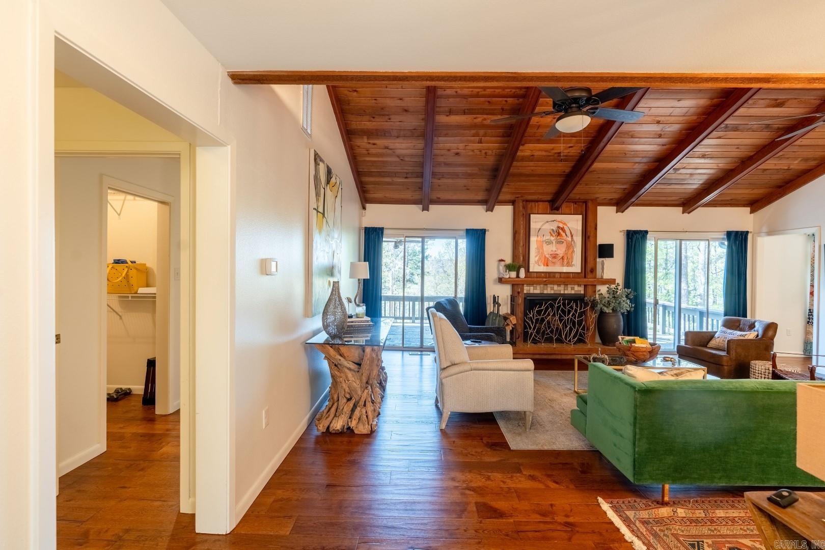 BELOIT BAY - LAKE - Residential