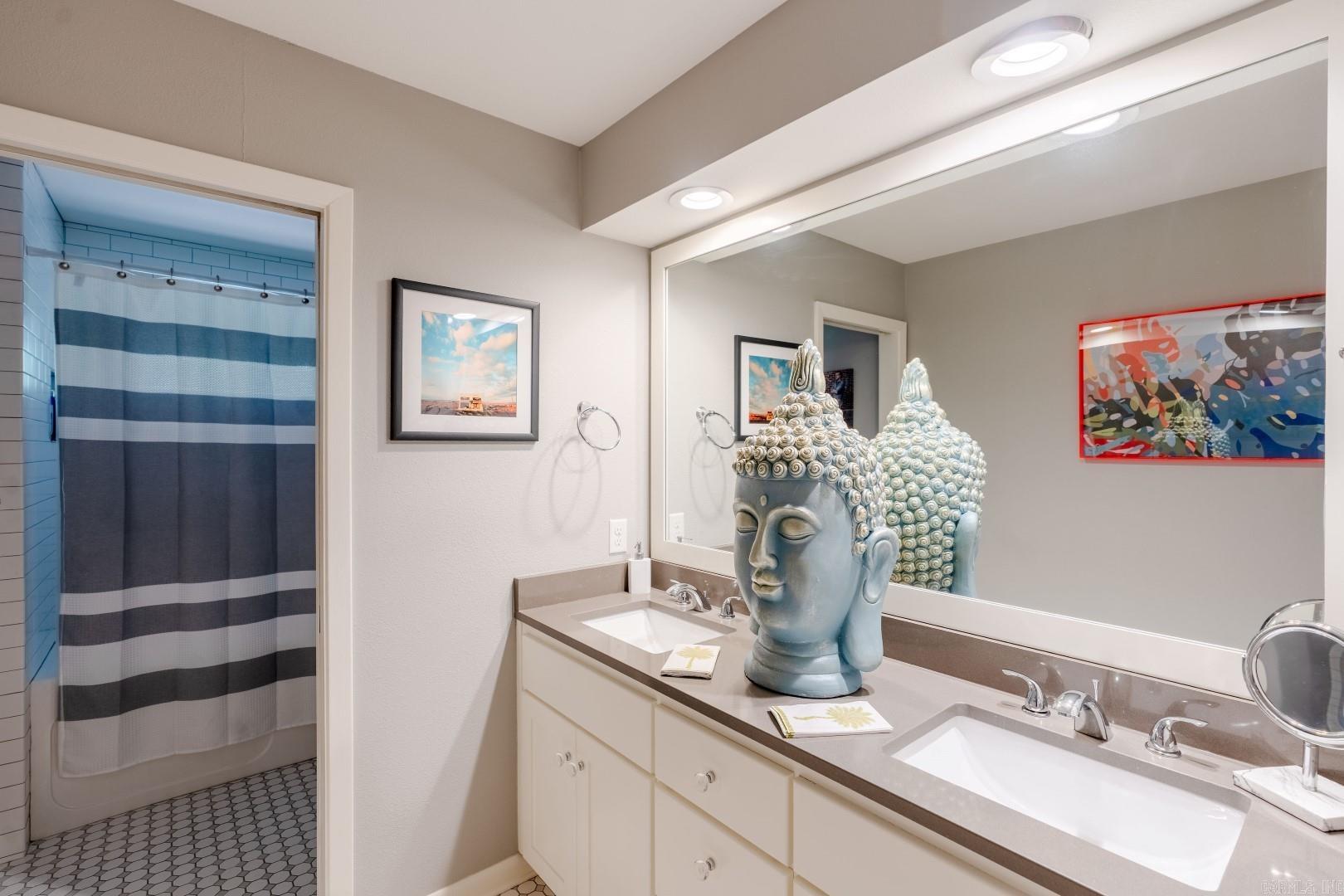 BELOIT BAY - LAKE - Residential