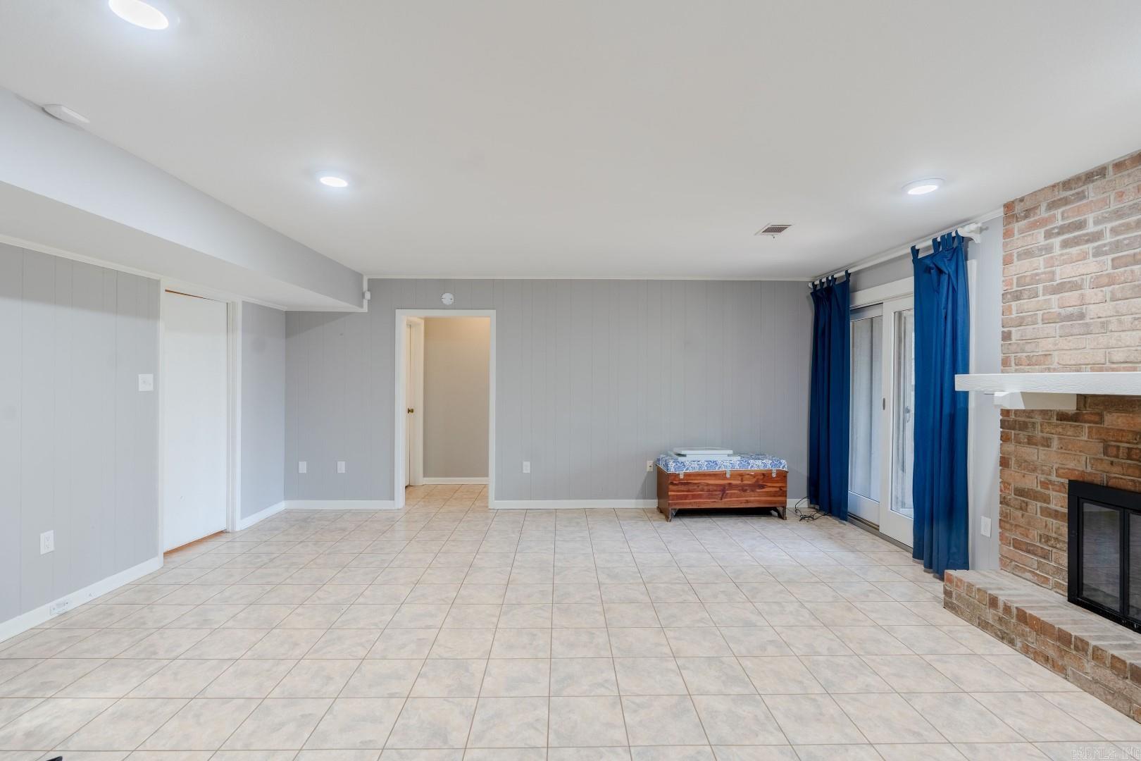 BELOIT BAY - LAKE - Residential