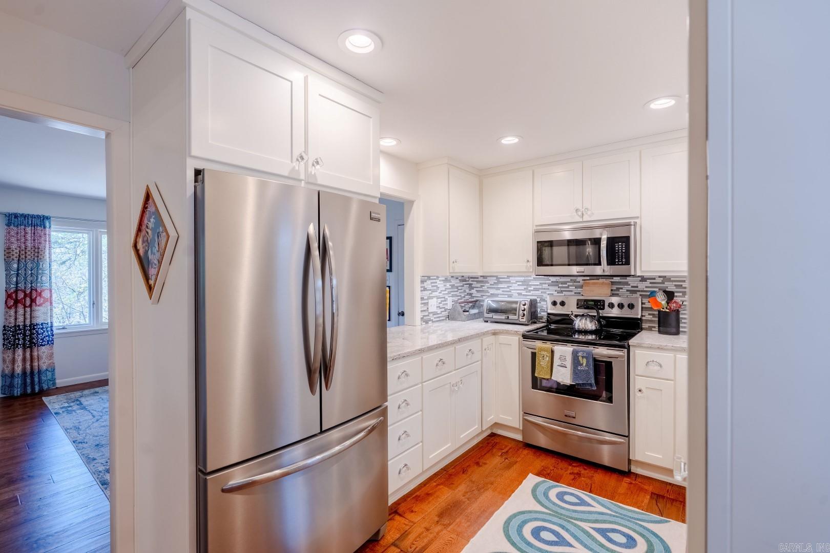 BELOIT BAY - LAKE - Residential