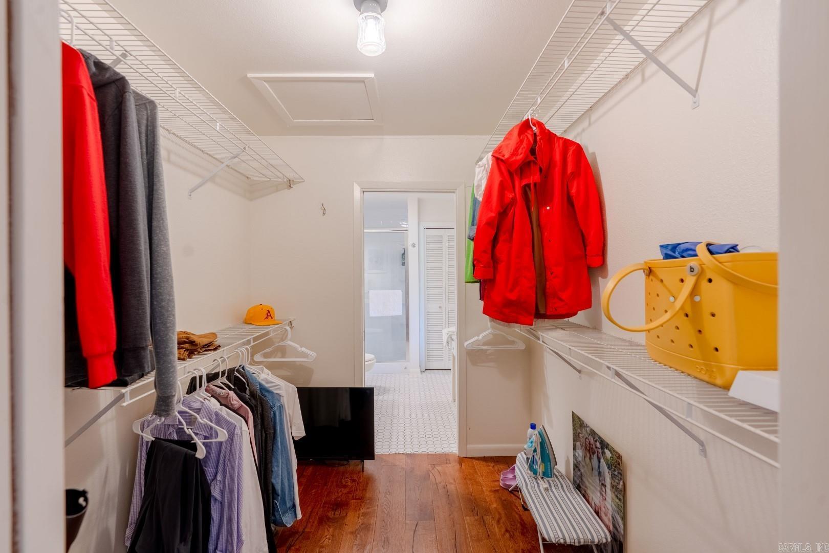 BELOIT BAY - LAKE - Residential