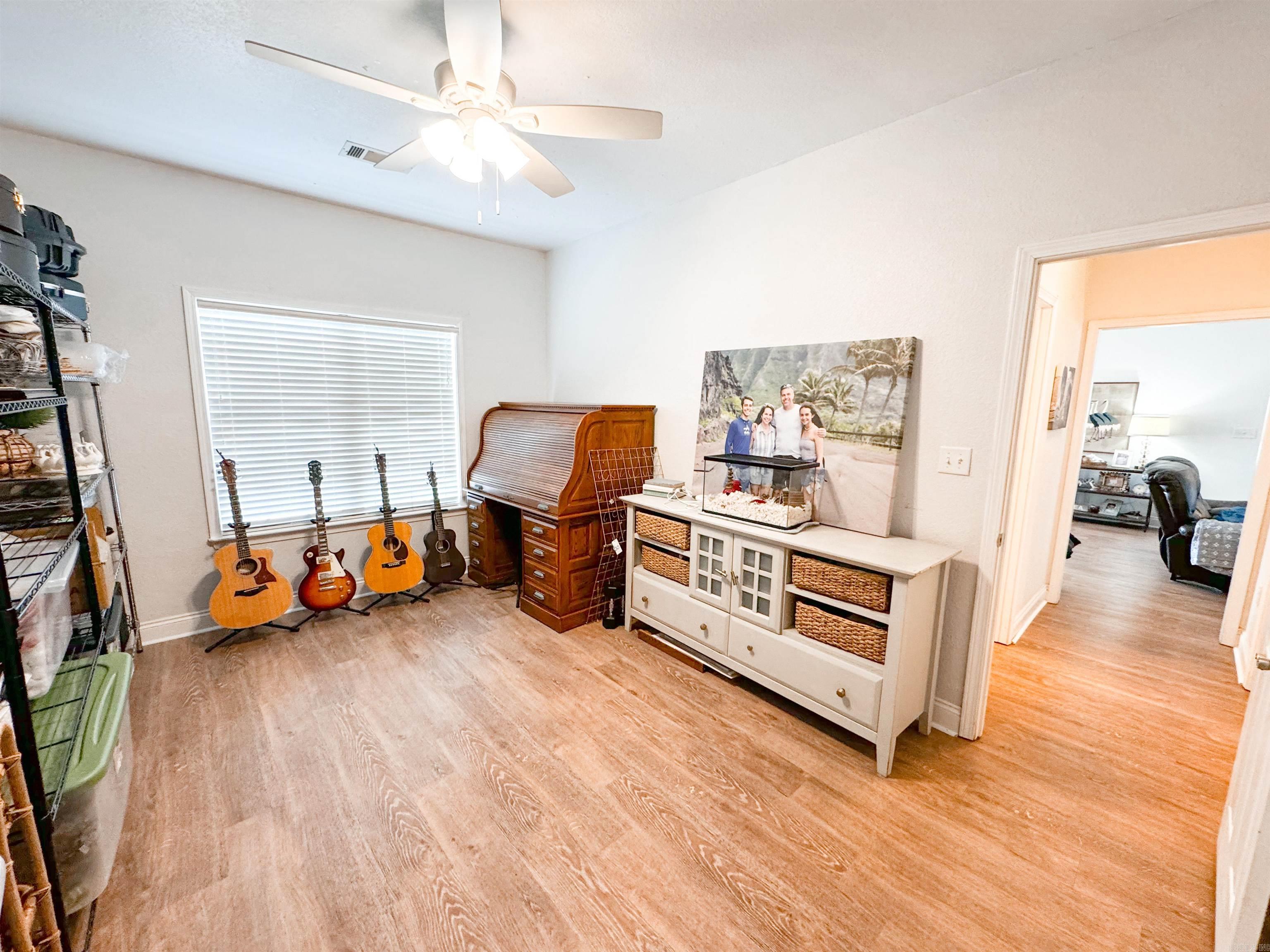 ROLLING MEADOWS (UNREC) - Residential