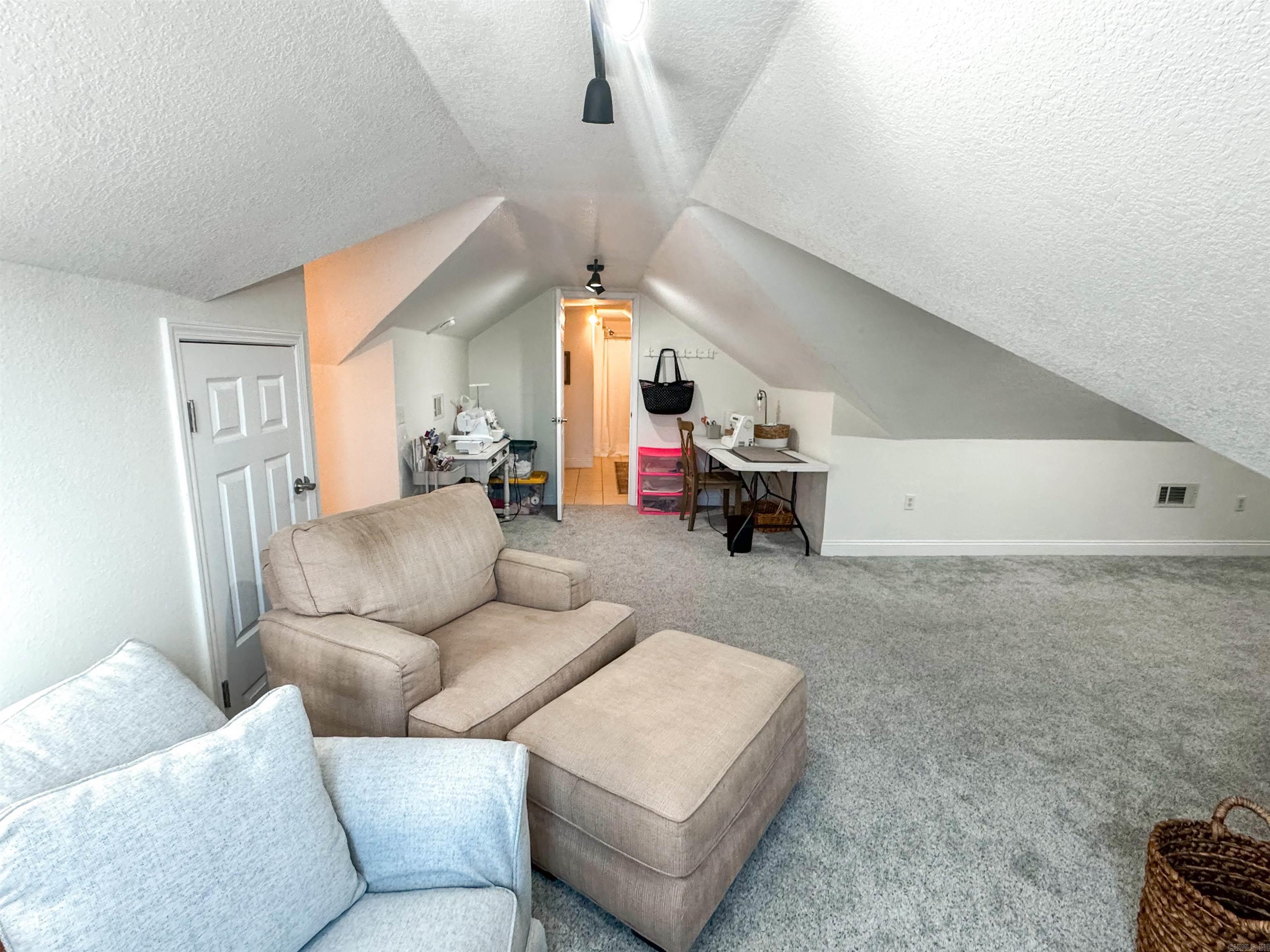 ROLLING MEADOWS (UNREC) - Residential