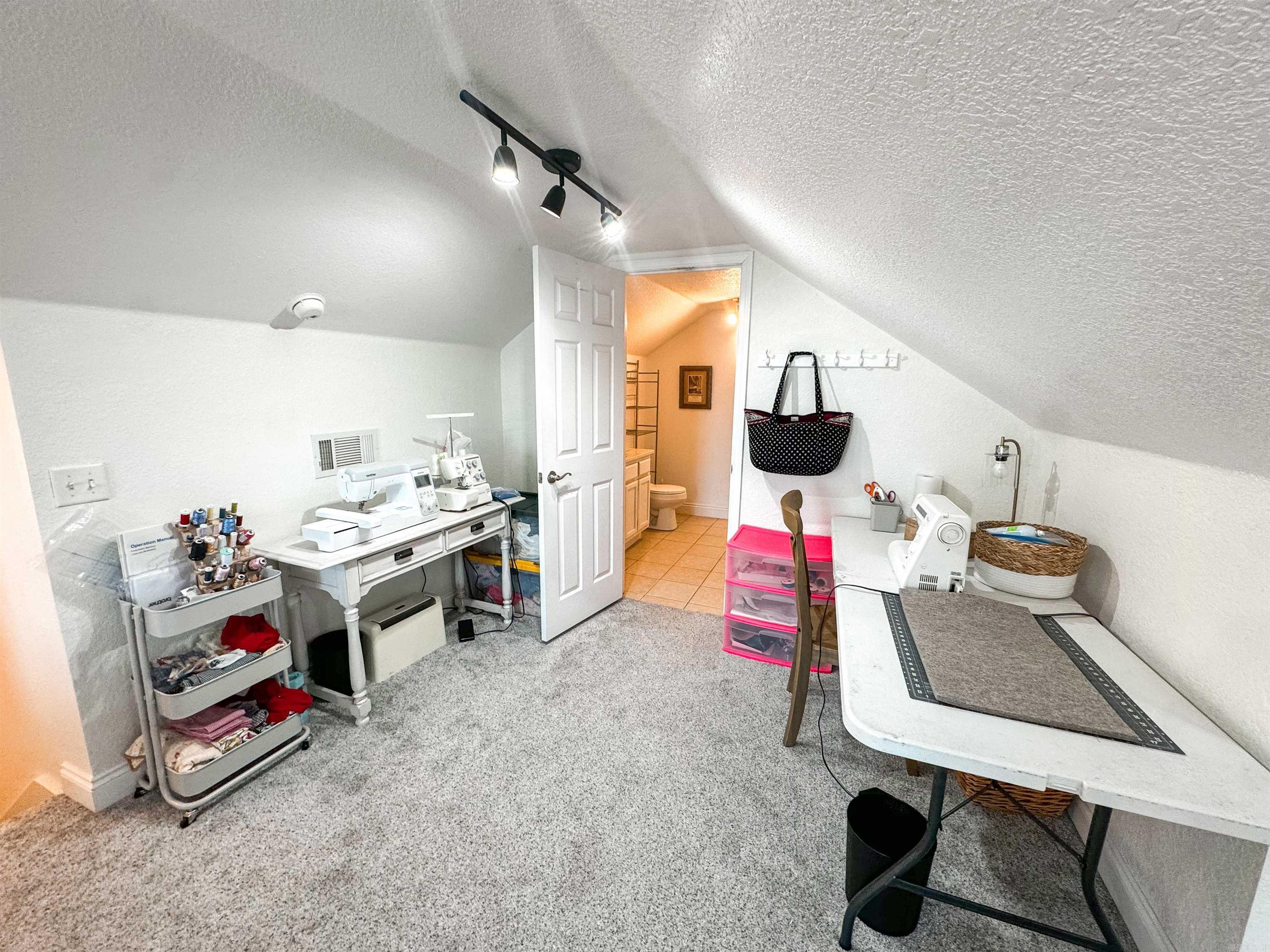 ROLLING MEADOWS (UNREC) - Residential