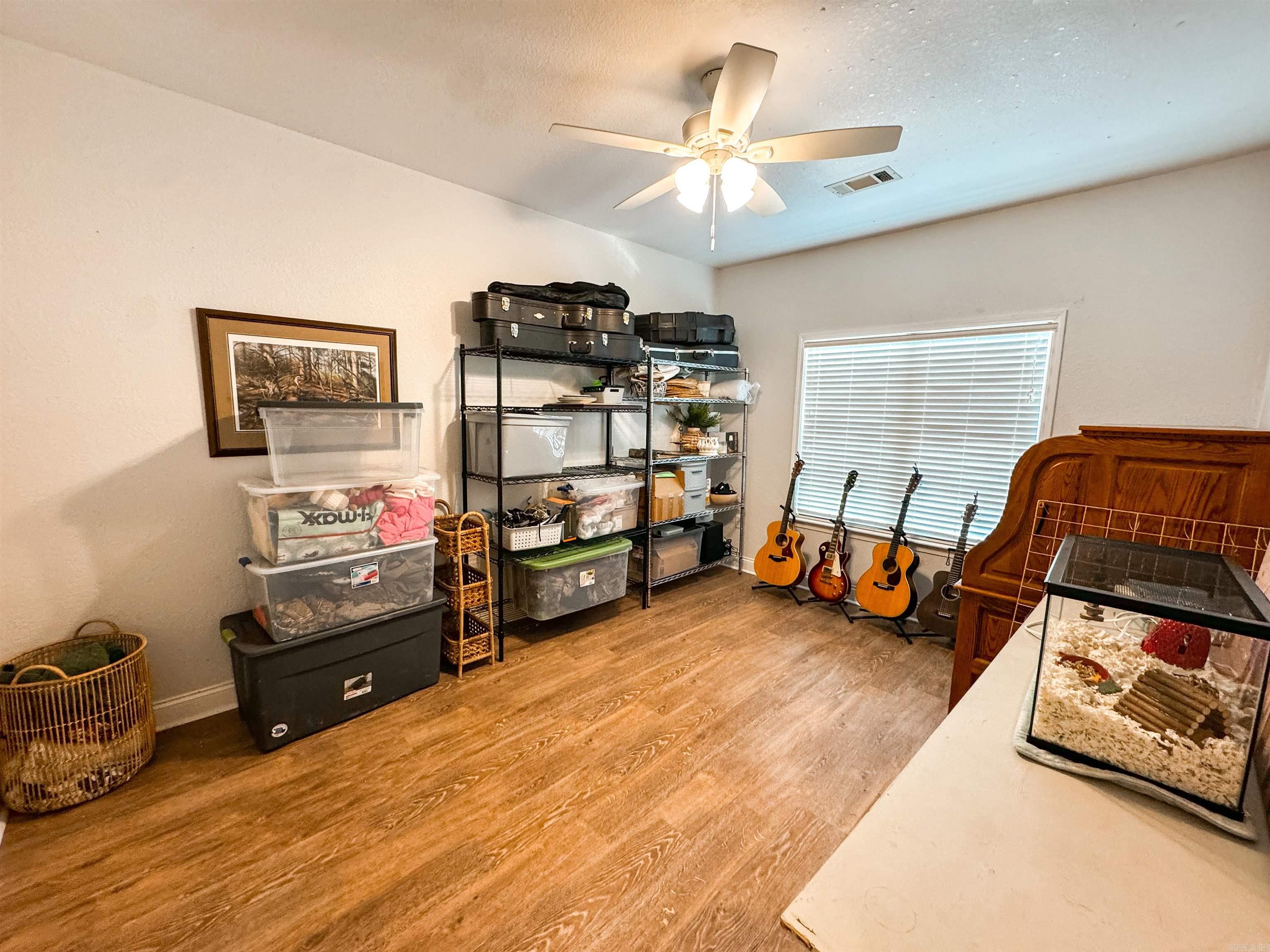 ROLLING MEADOWS (UNREC) - Residential