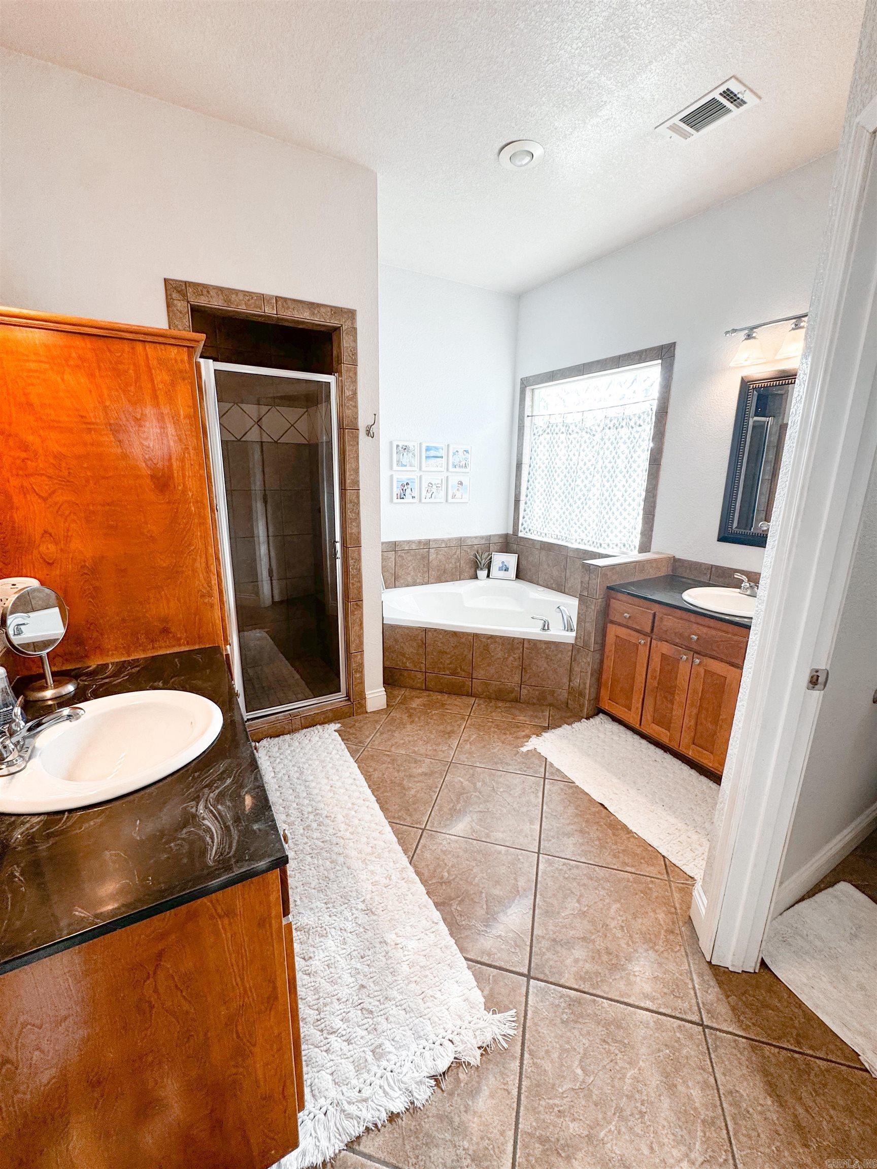 ROLLING MEADOWS (UNREC) - Residential