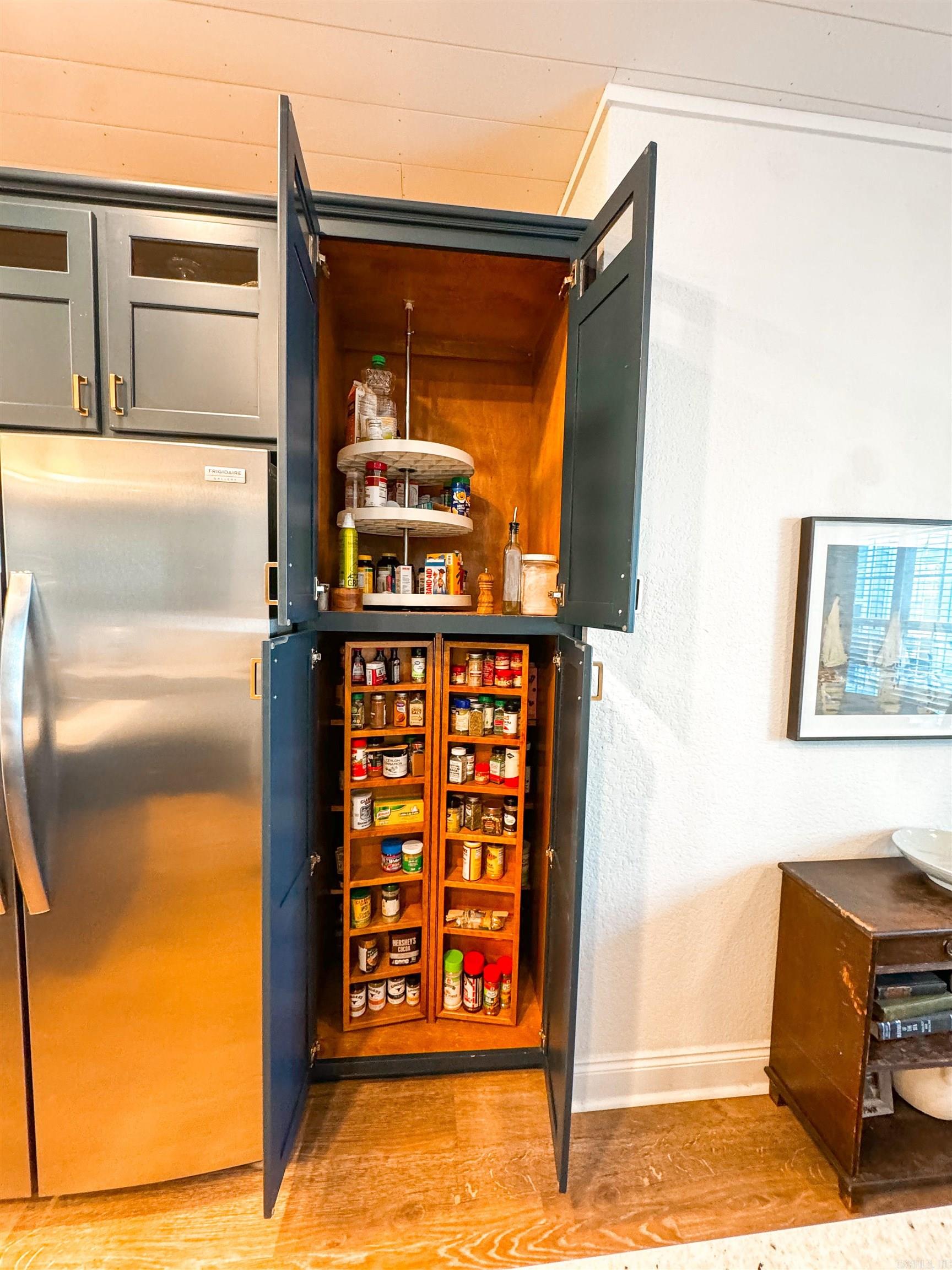 ROLLING MEADOWS (UNREC) - Residential