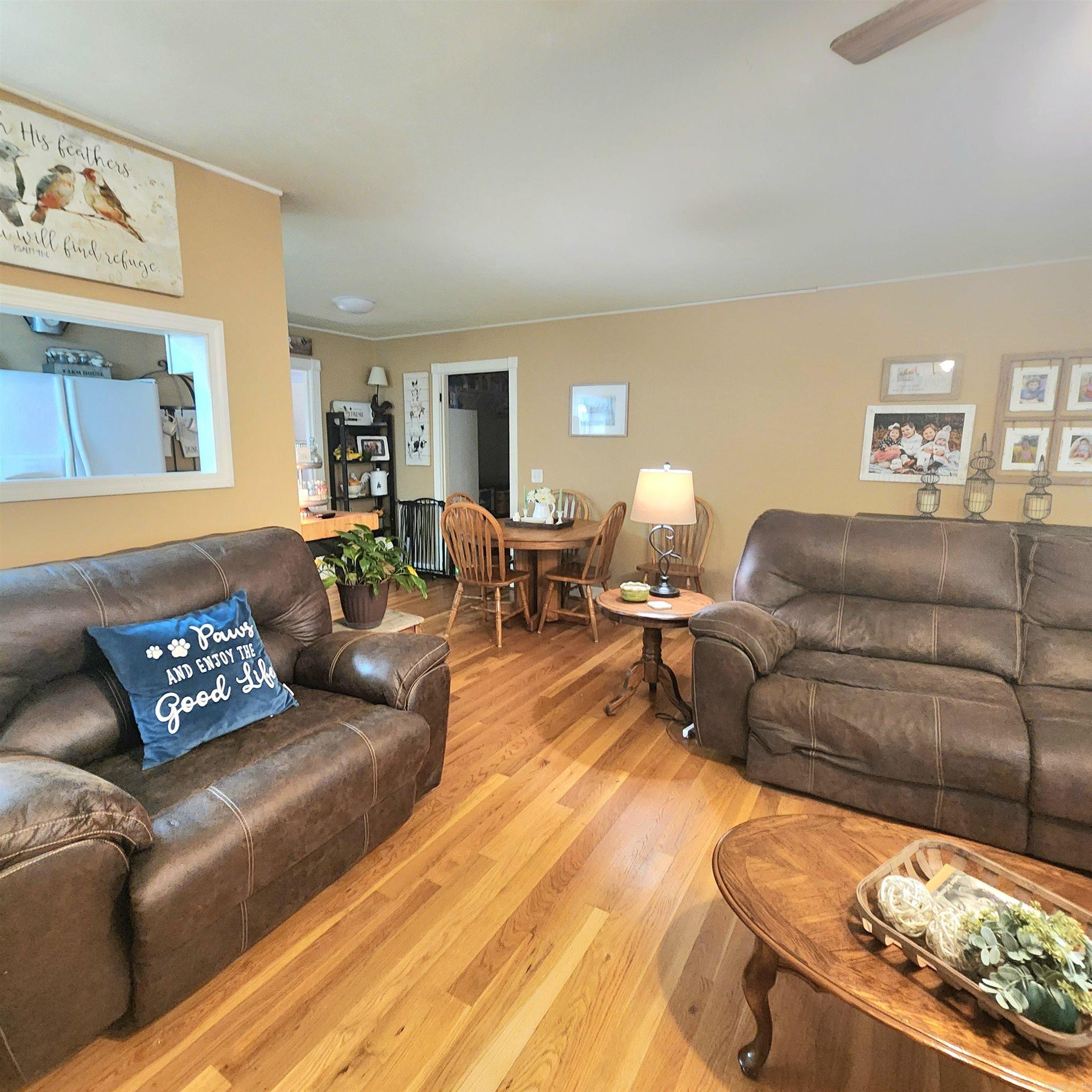 CEDAR RIDGE - Residential