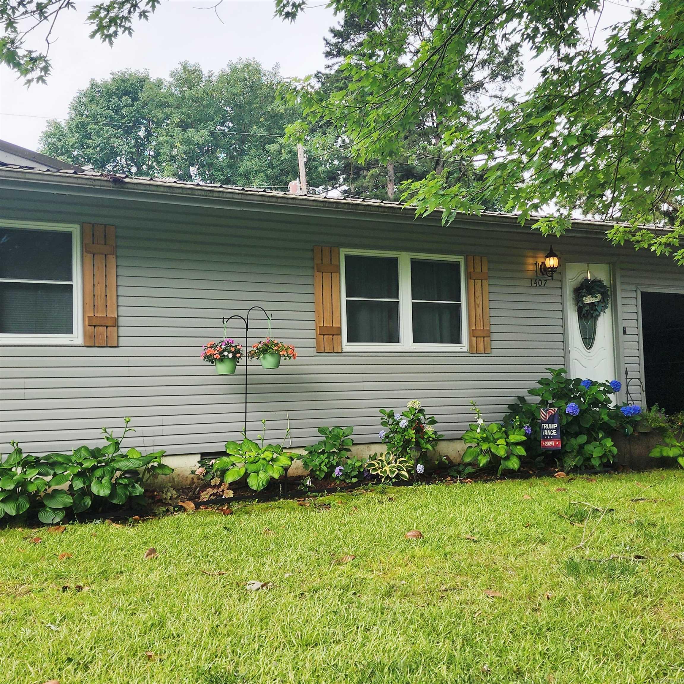 CEDAR RIDGE - Residential