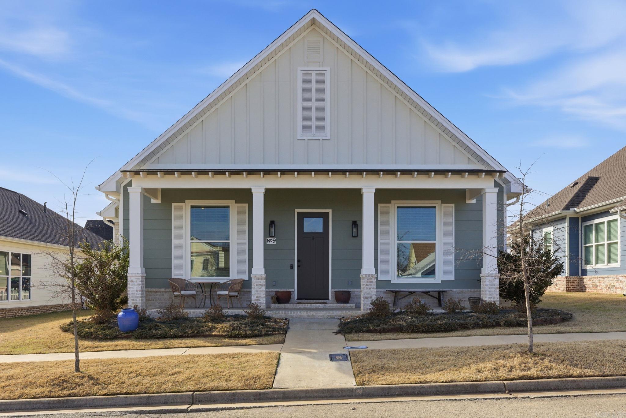 MIDTOWN BRYANT - Residential