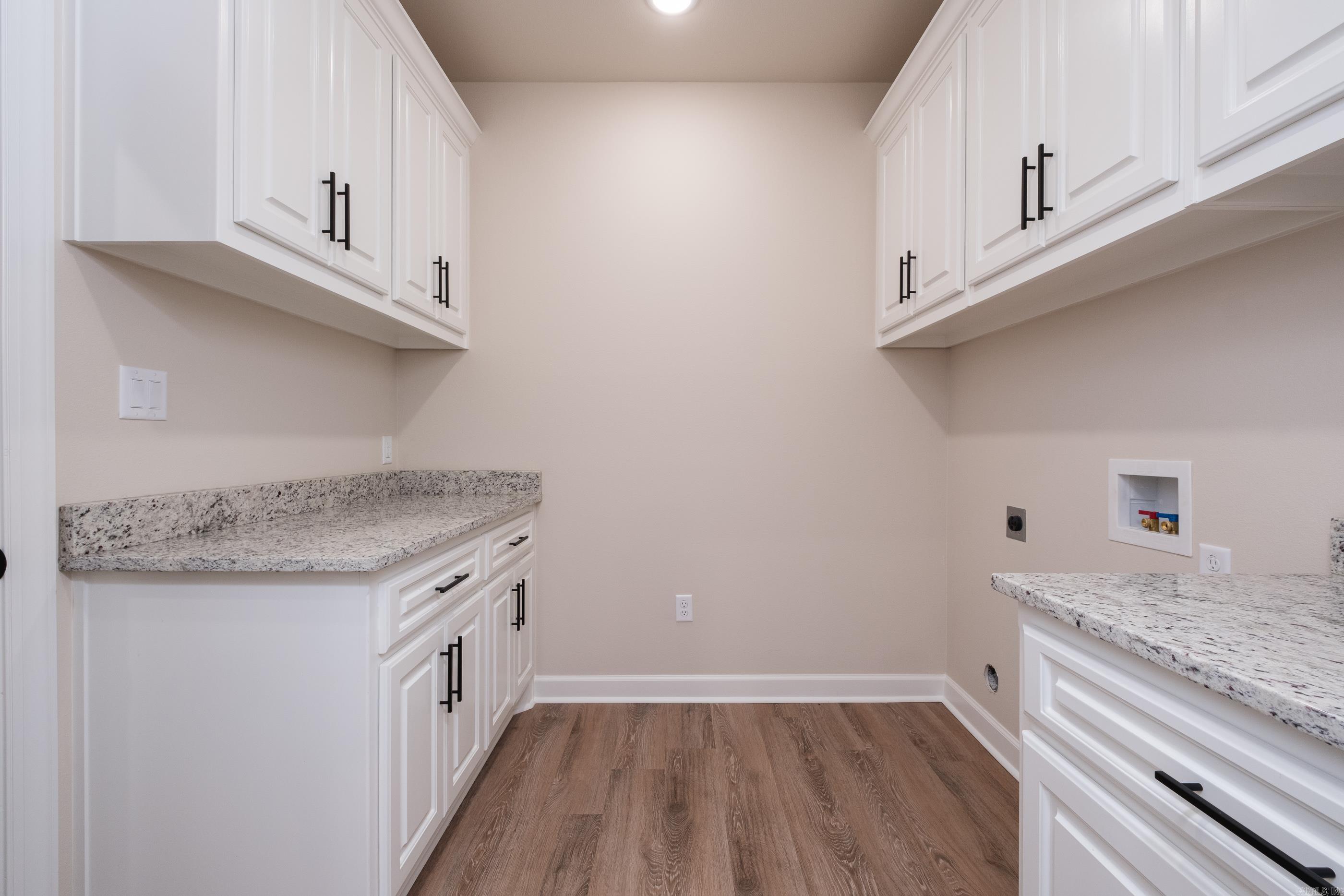 ASHLEY DOWNS - Residential