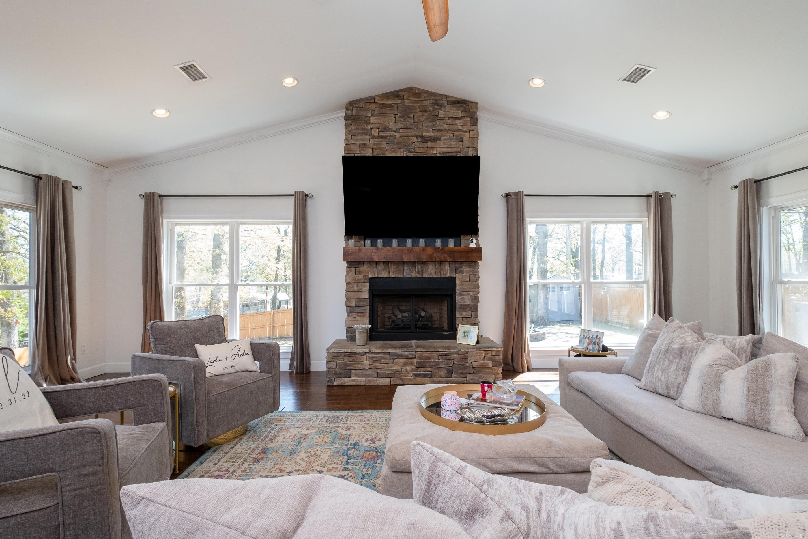 PLEASANT FOREST PARK - Residential