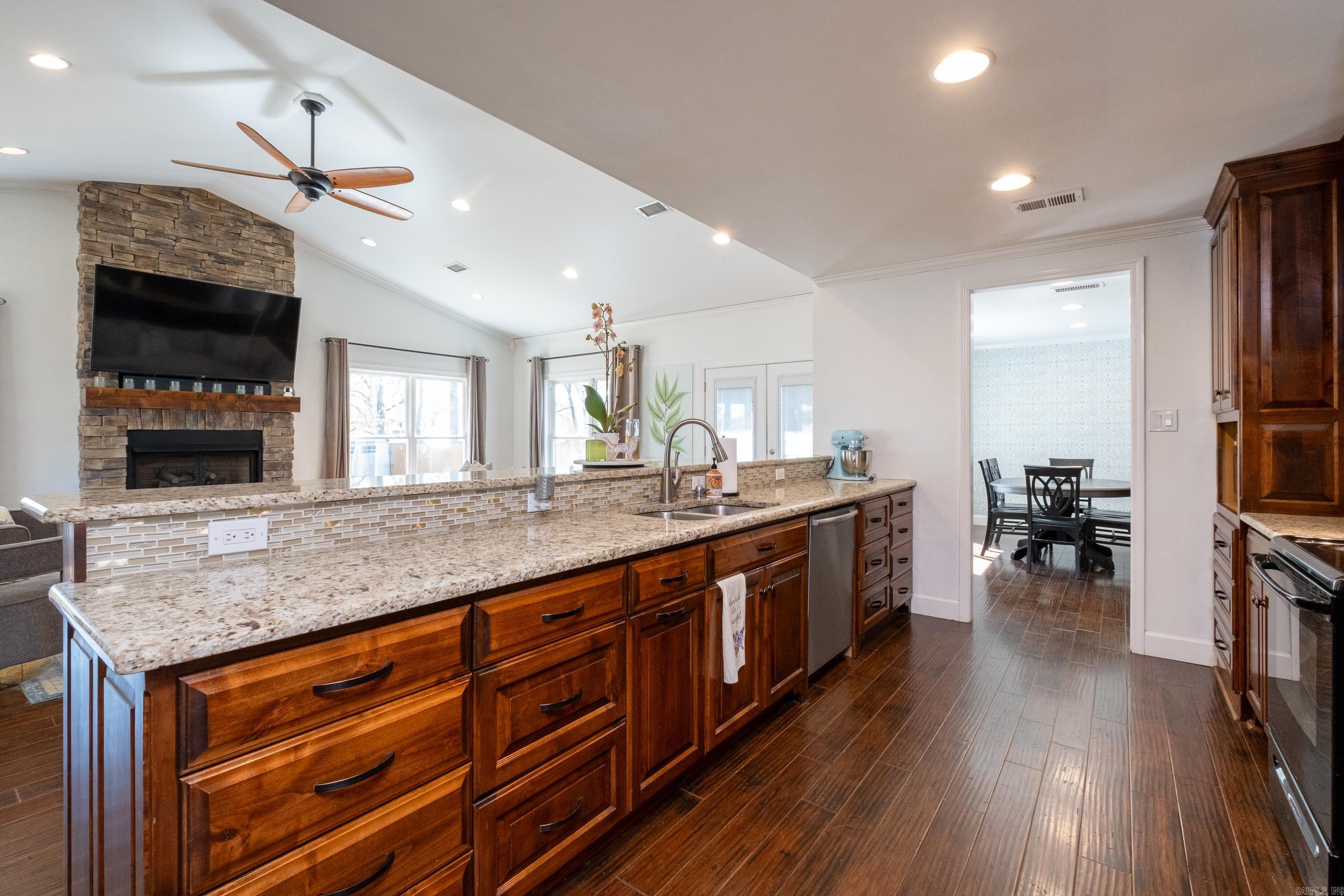 PLEASANT FOREST PARK - Residential