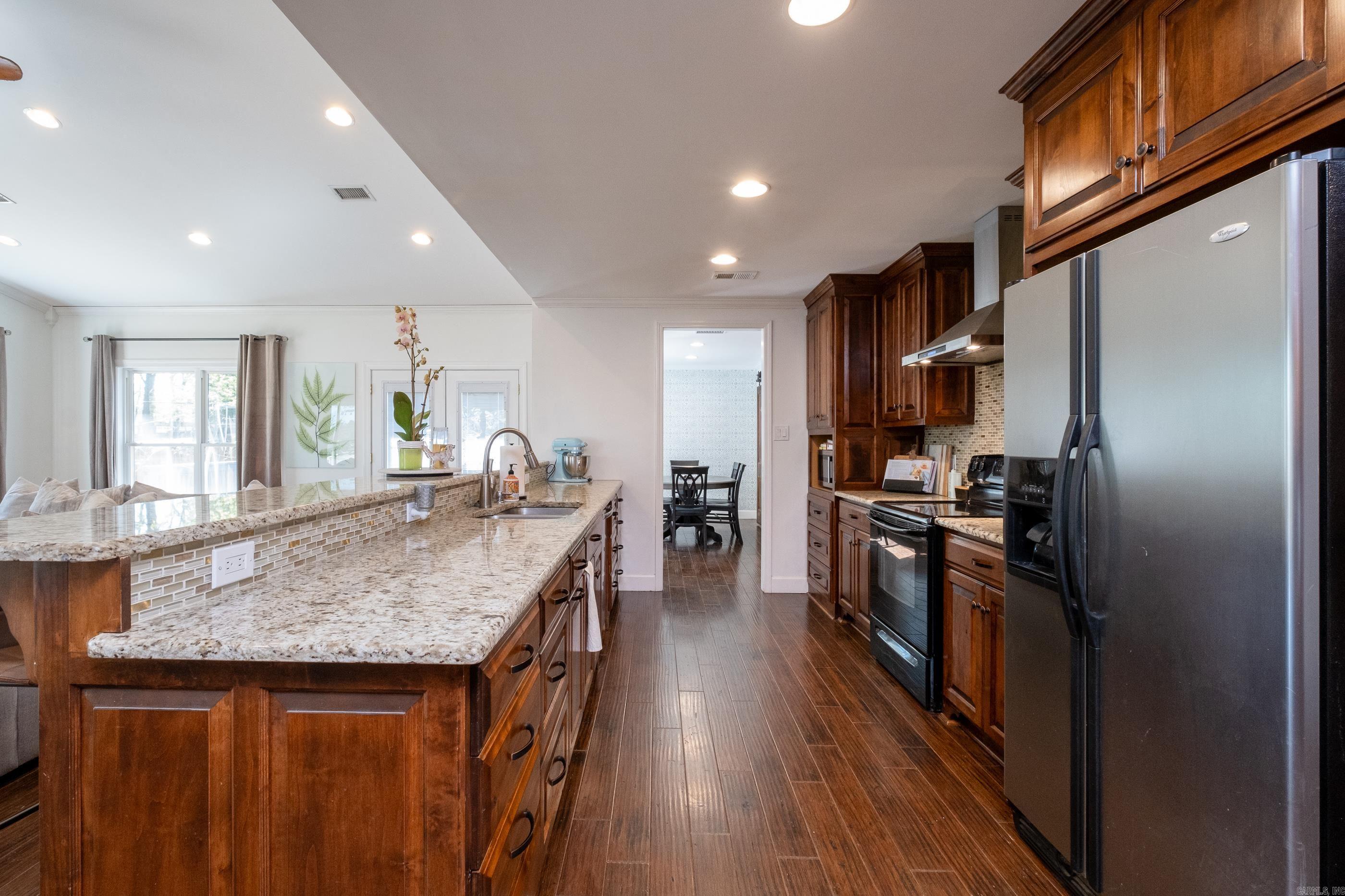 PLEASANT FOREST PARK - Residential