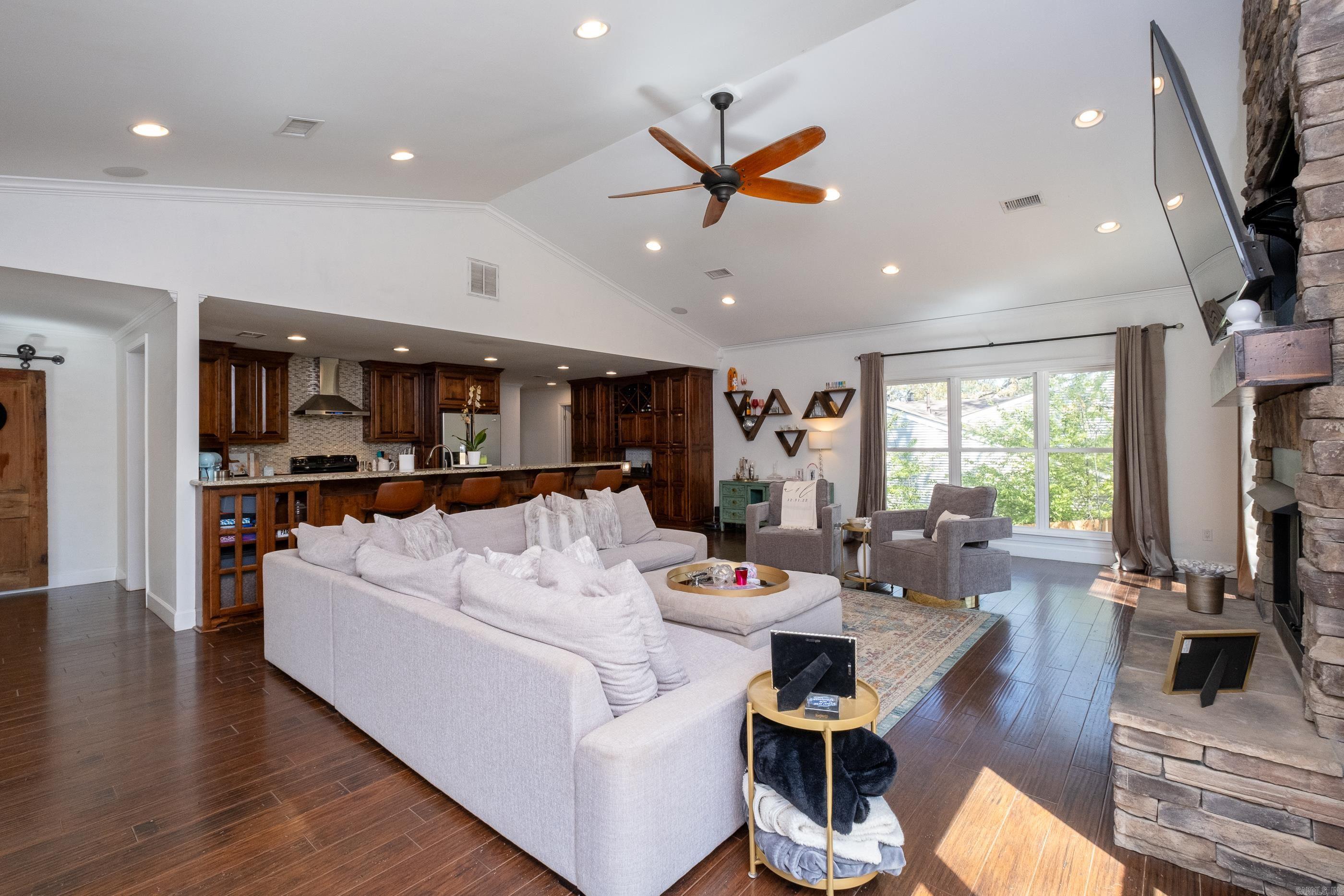 PLEASANT FOREST PARK - Residential