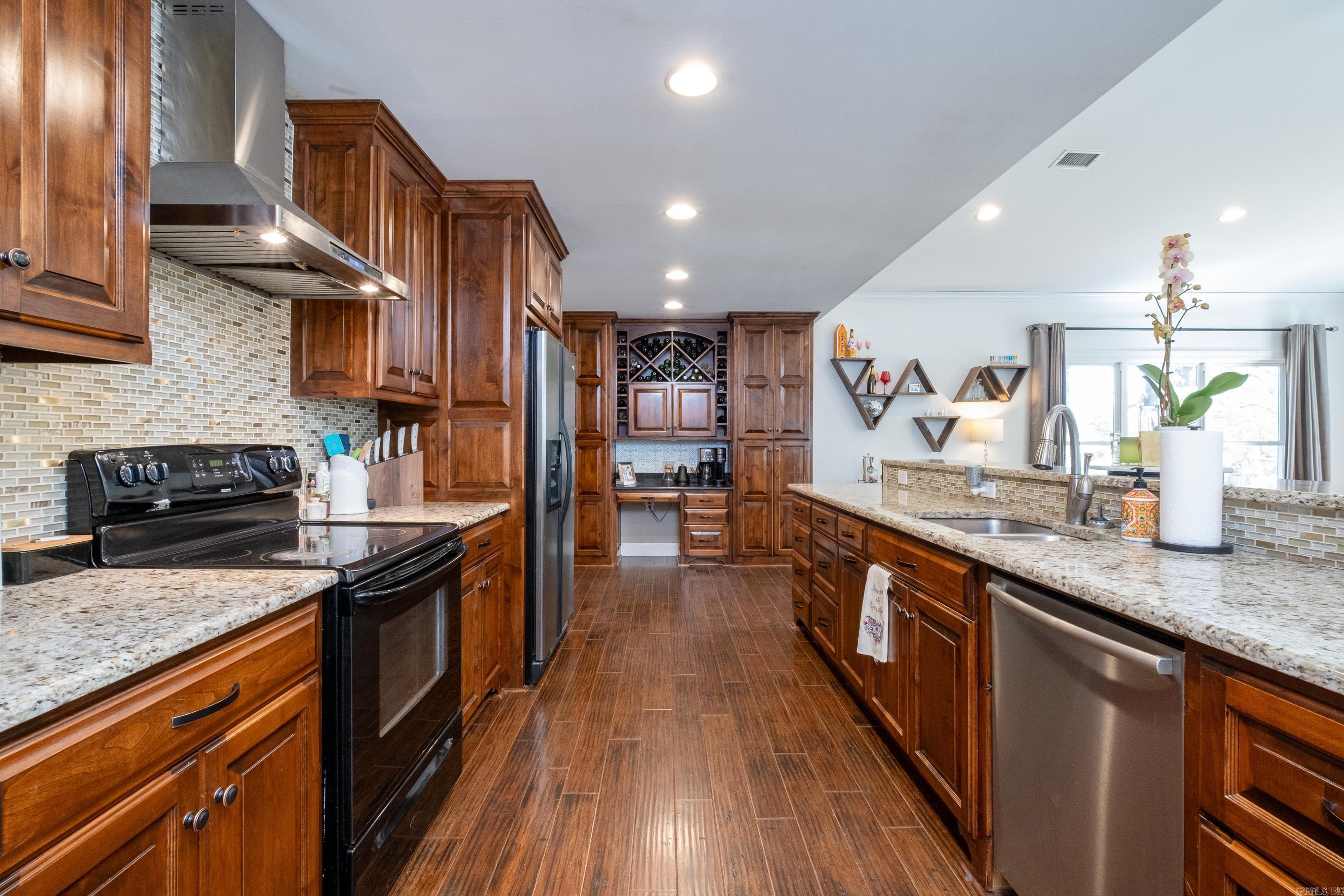 PLEASANT FOREST PARK - Residential