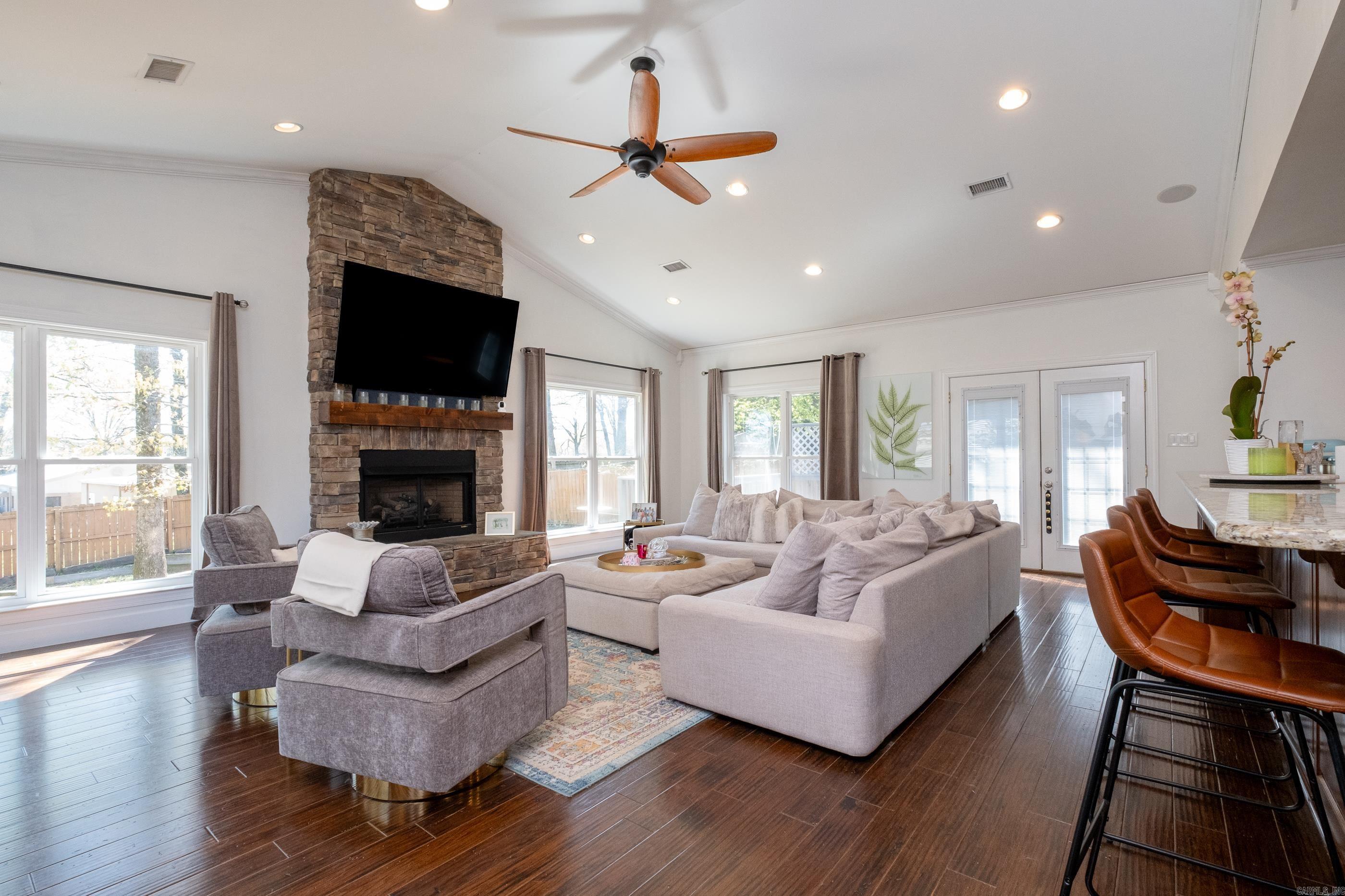 PLEASANT FOREST PARK - Residential