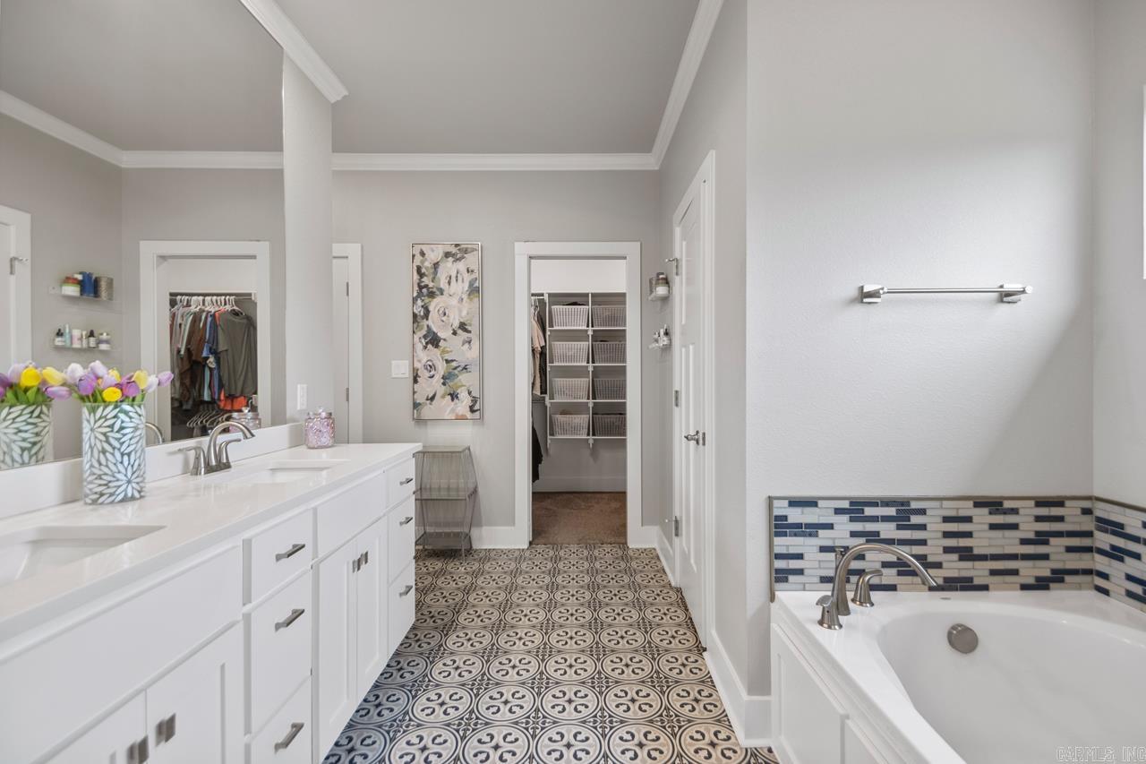 BIANCA MEADOWS - Residential