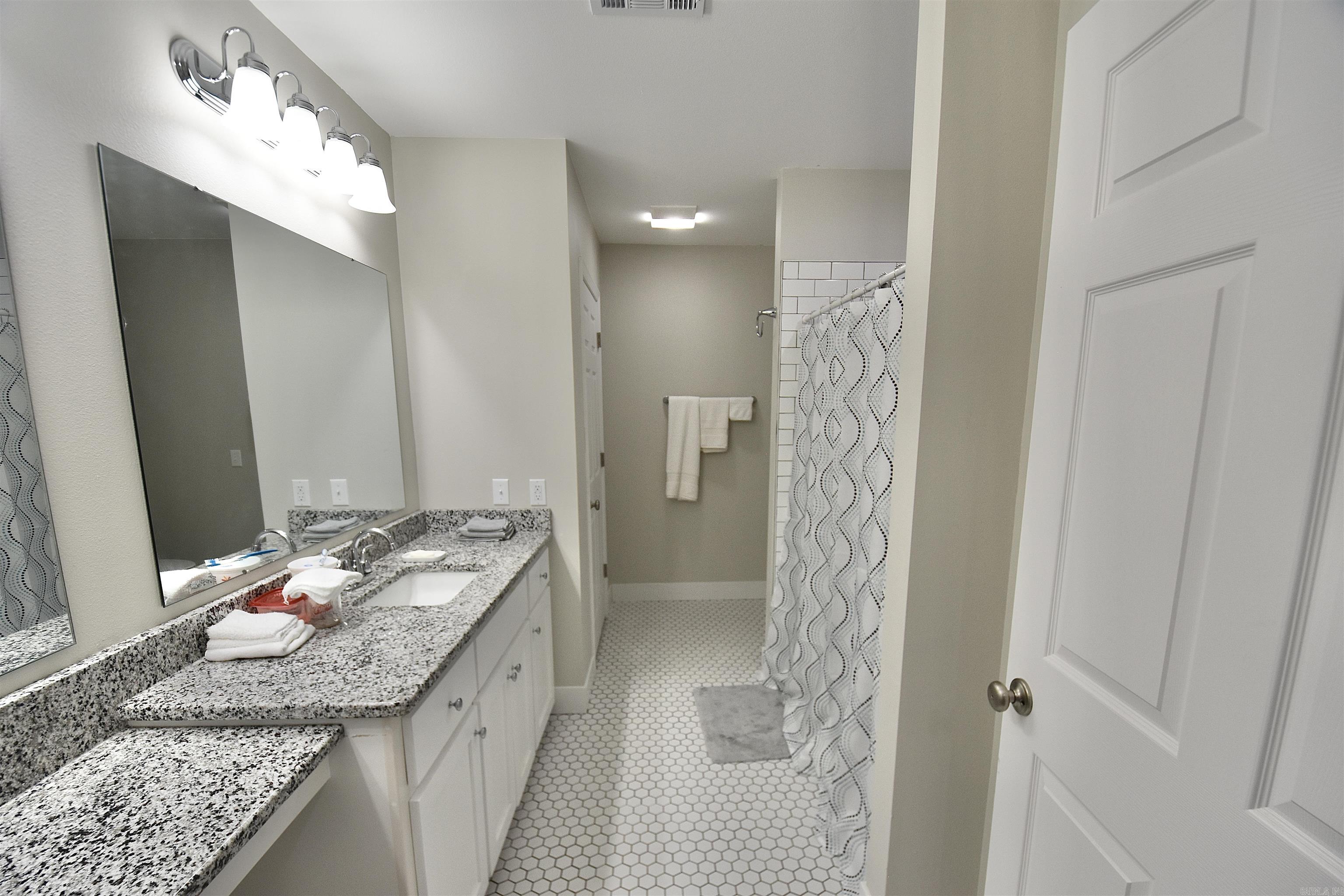 CRESTVIEW - Residential
