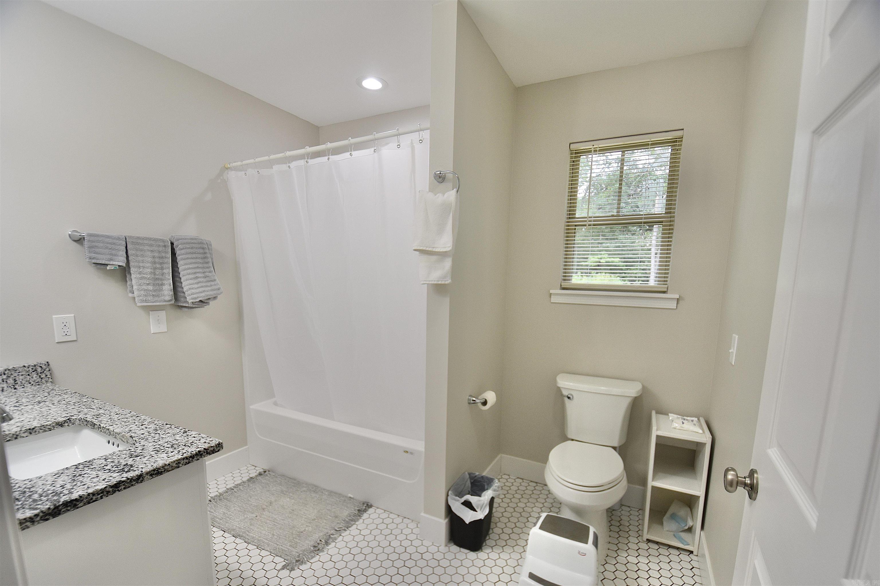 CRESTVIEW - Residential