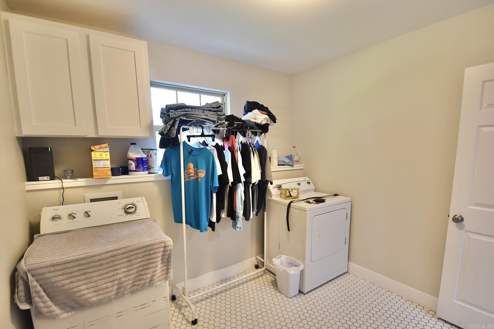 CRESTVIEW - Residential