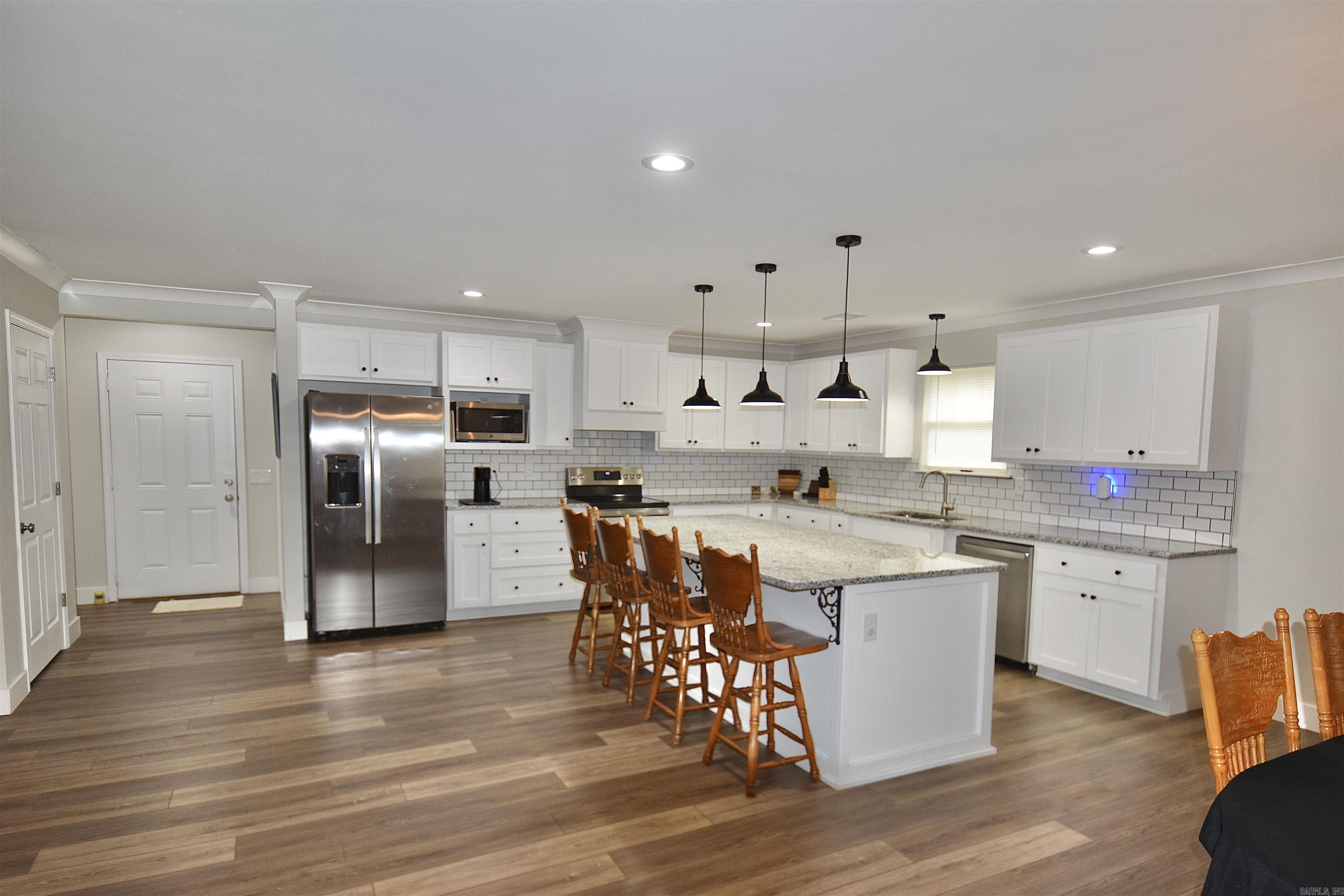 CRESTVIEW - Residential