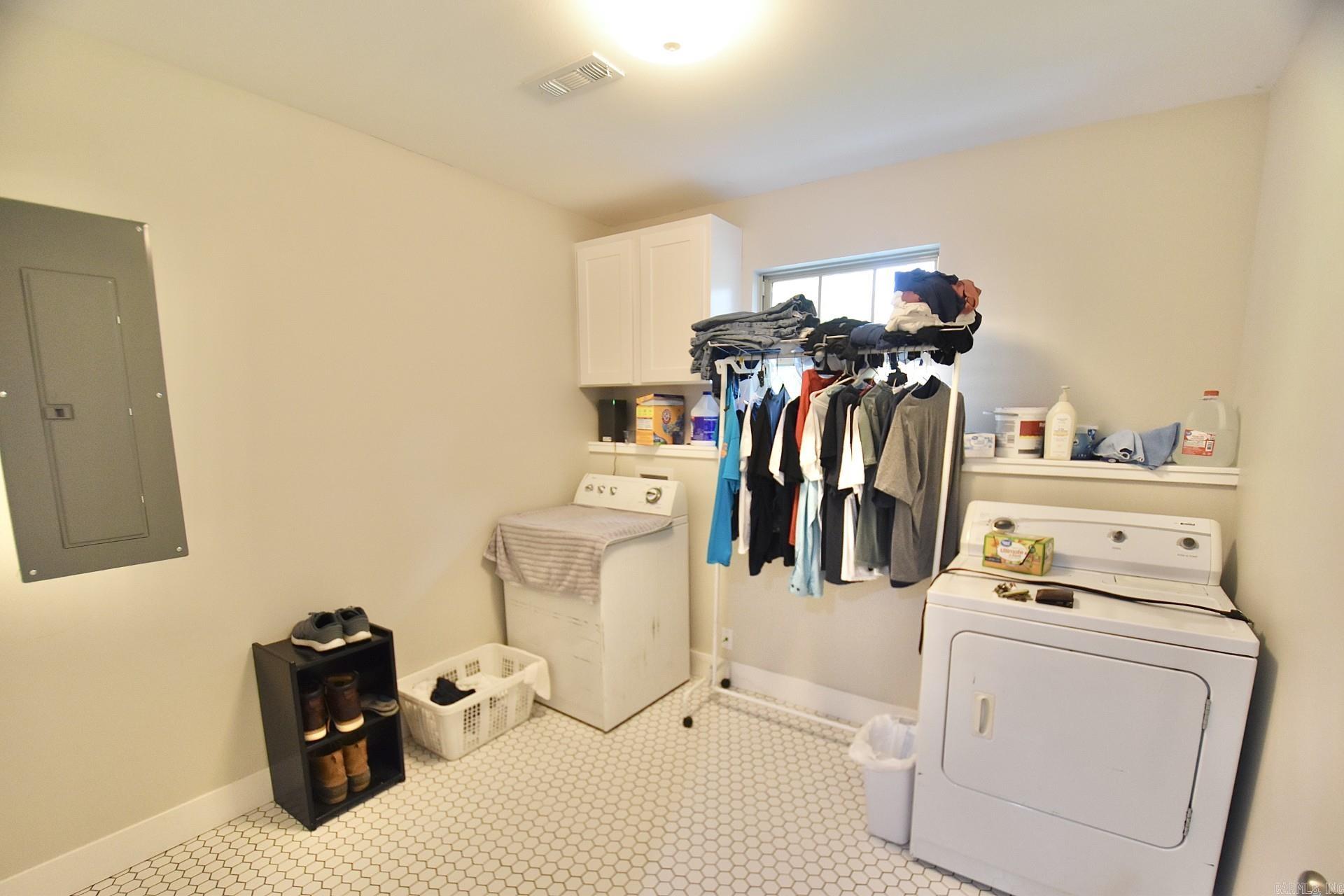 CRESTVIEW - Residential