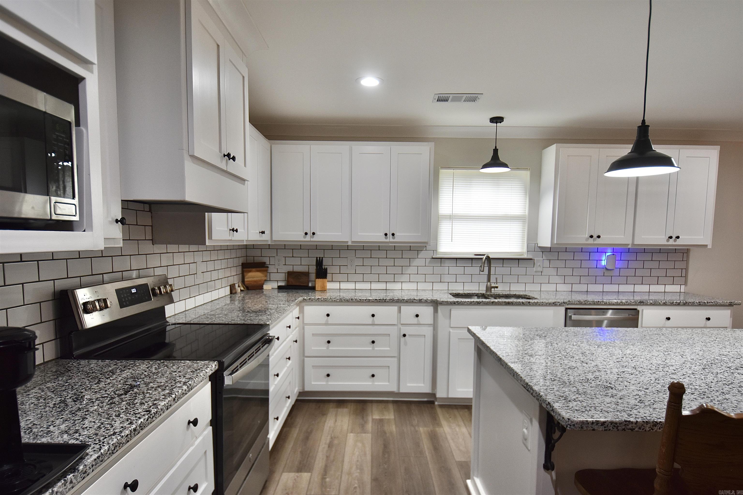 CRESTVIEW - Residential