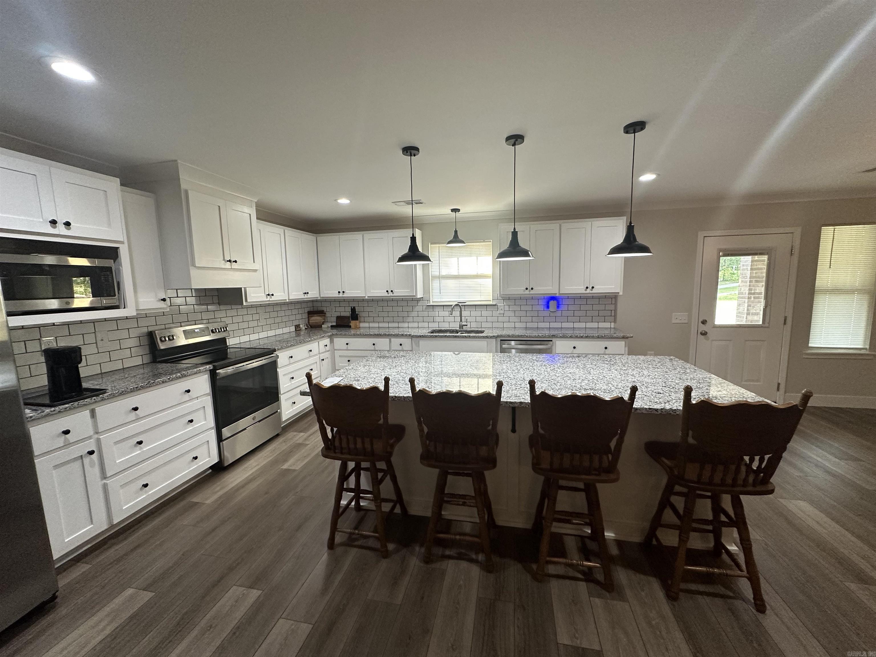 CRESTVIEW - Residential