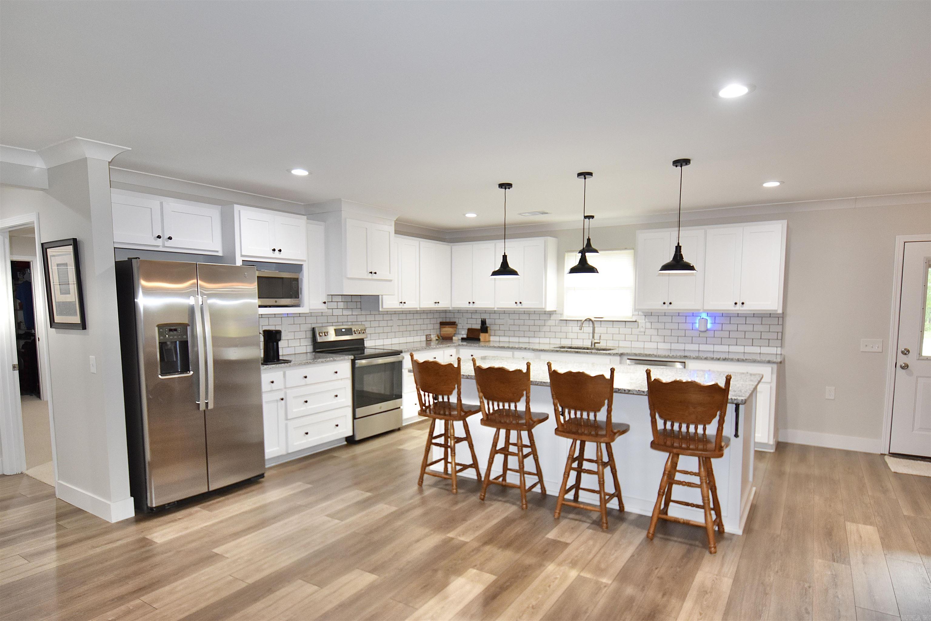 CRESTVIEW - Residential