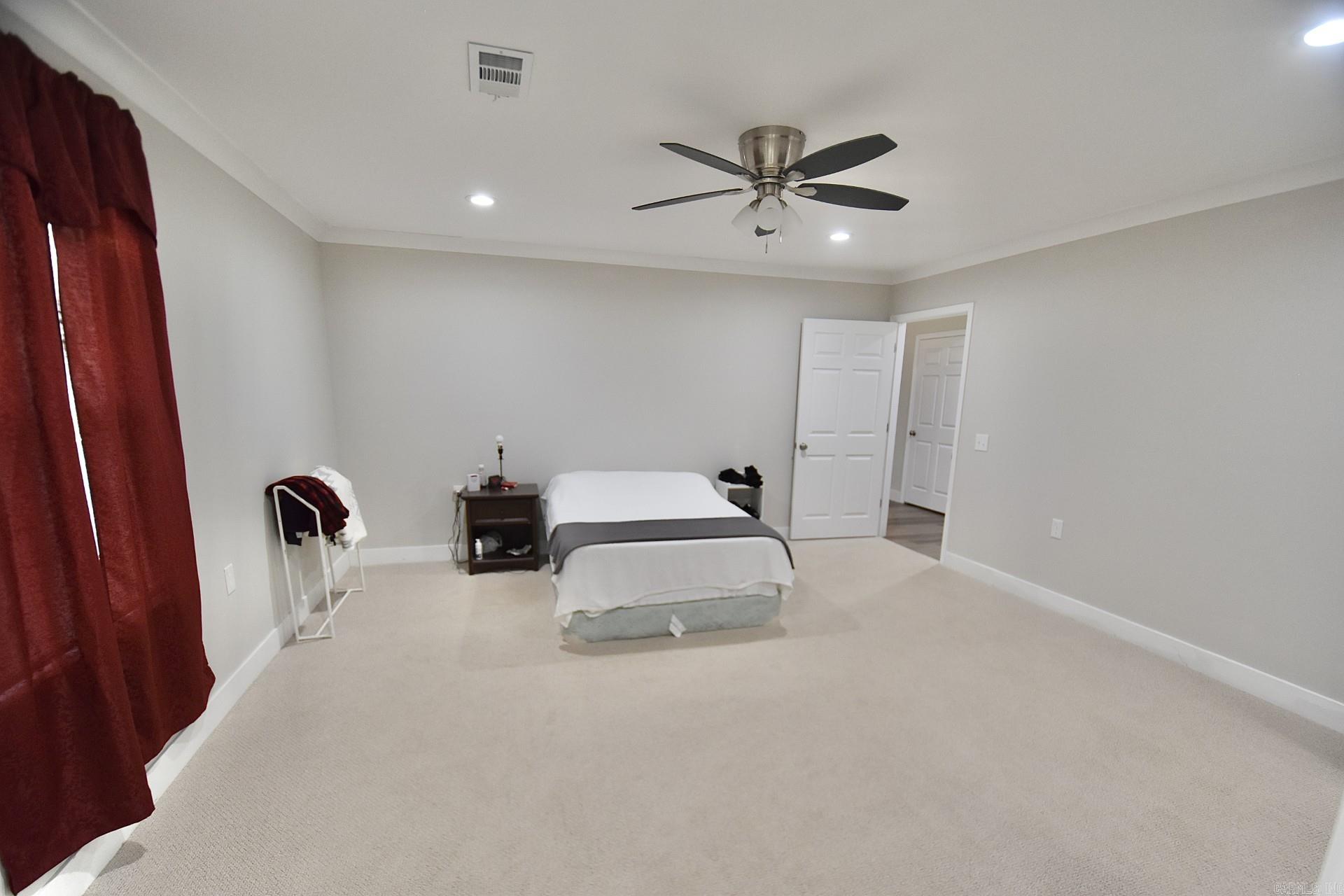 CRESTVIEW - Residential
